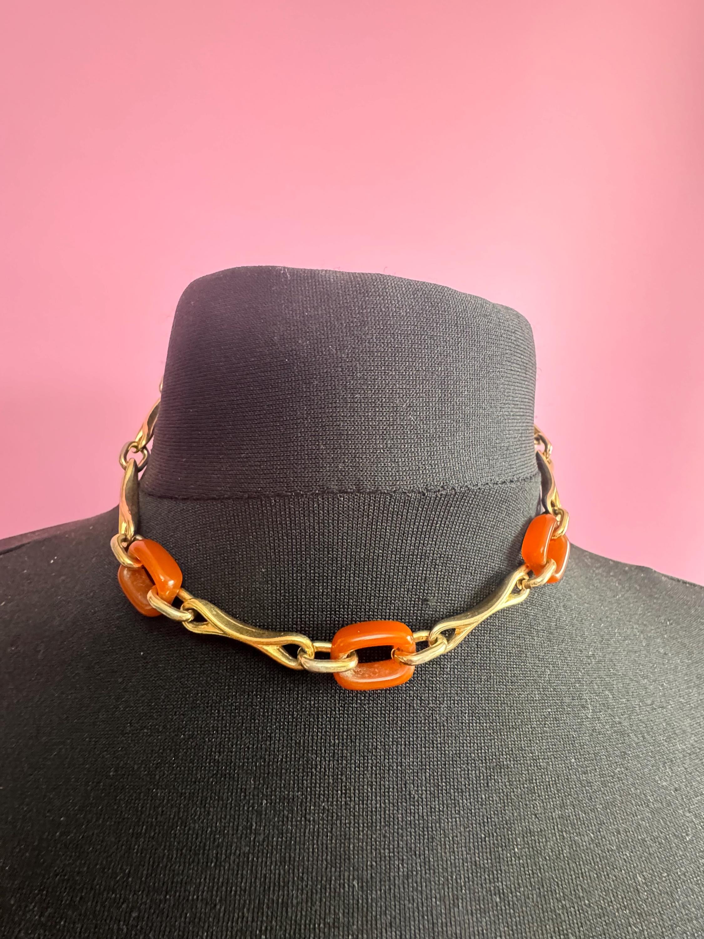 1974 signed GROSSE Designer vintage petite 41cm short gold tone and brown acrylic chain link necklace