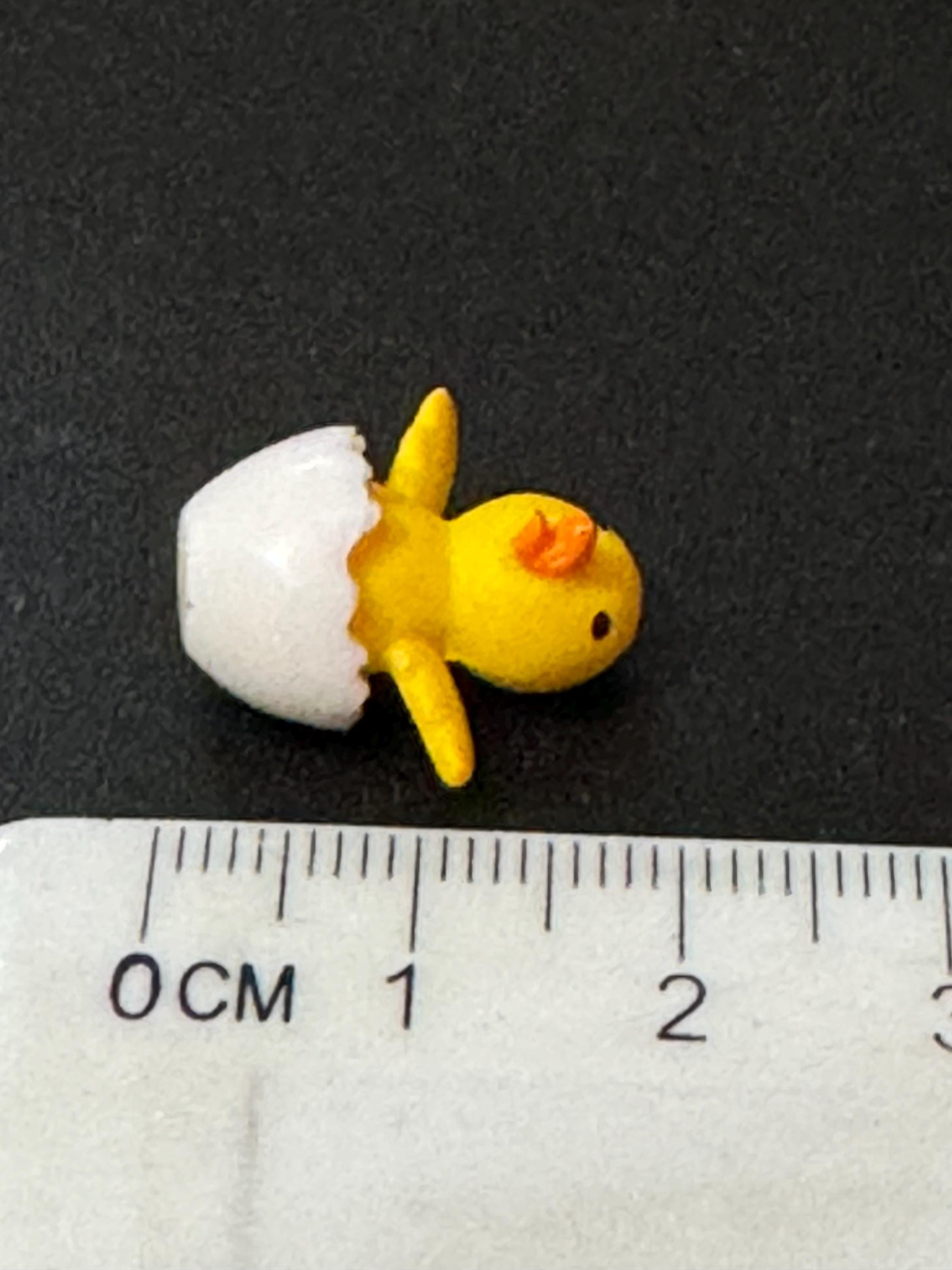 5 x miniature hatching duckling ducks cake toppers fairy garden farmyard dollshouse decorations