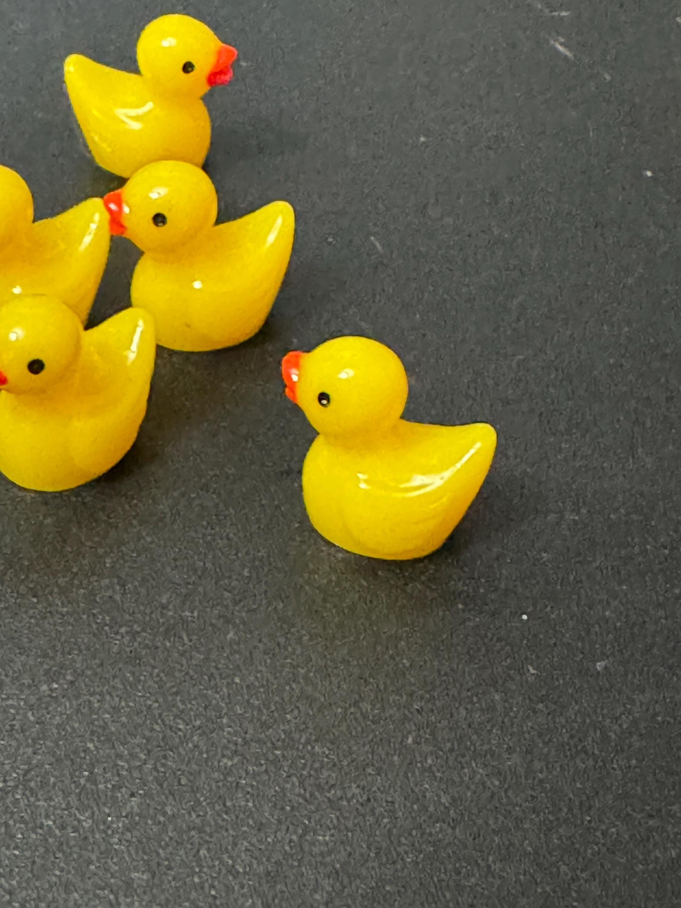 5 x miniature ducks cake toppers fairy garden farmyard dollshouse decorations