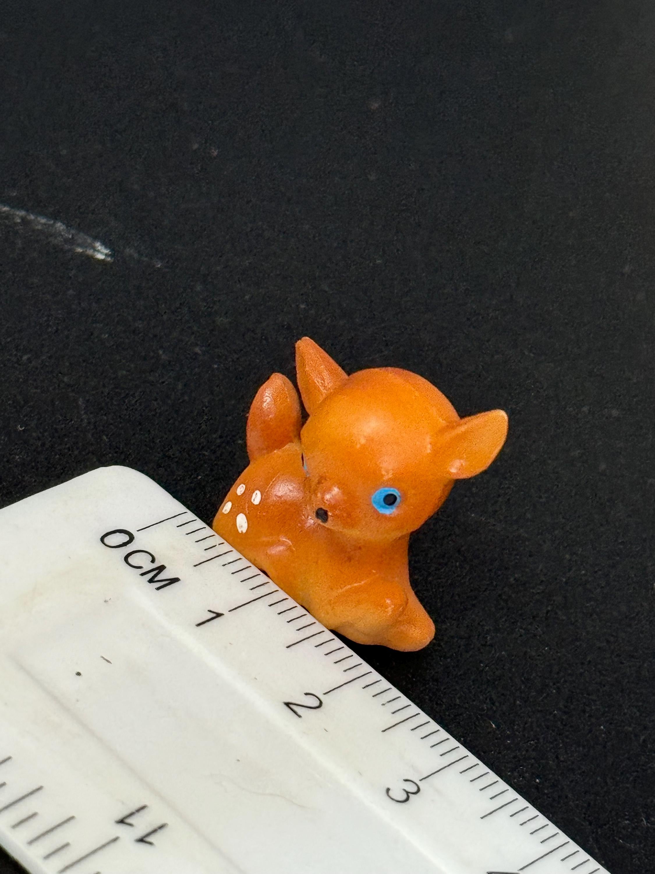 Miniature deer cake topper cute sitting fawn Bambi plastic cake decoration christmas