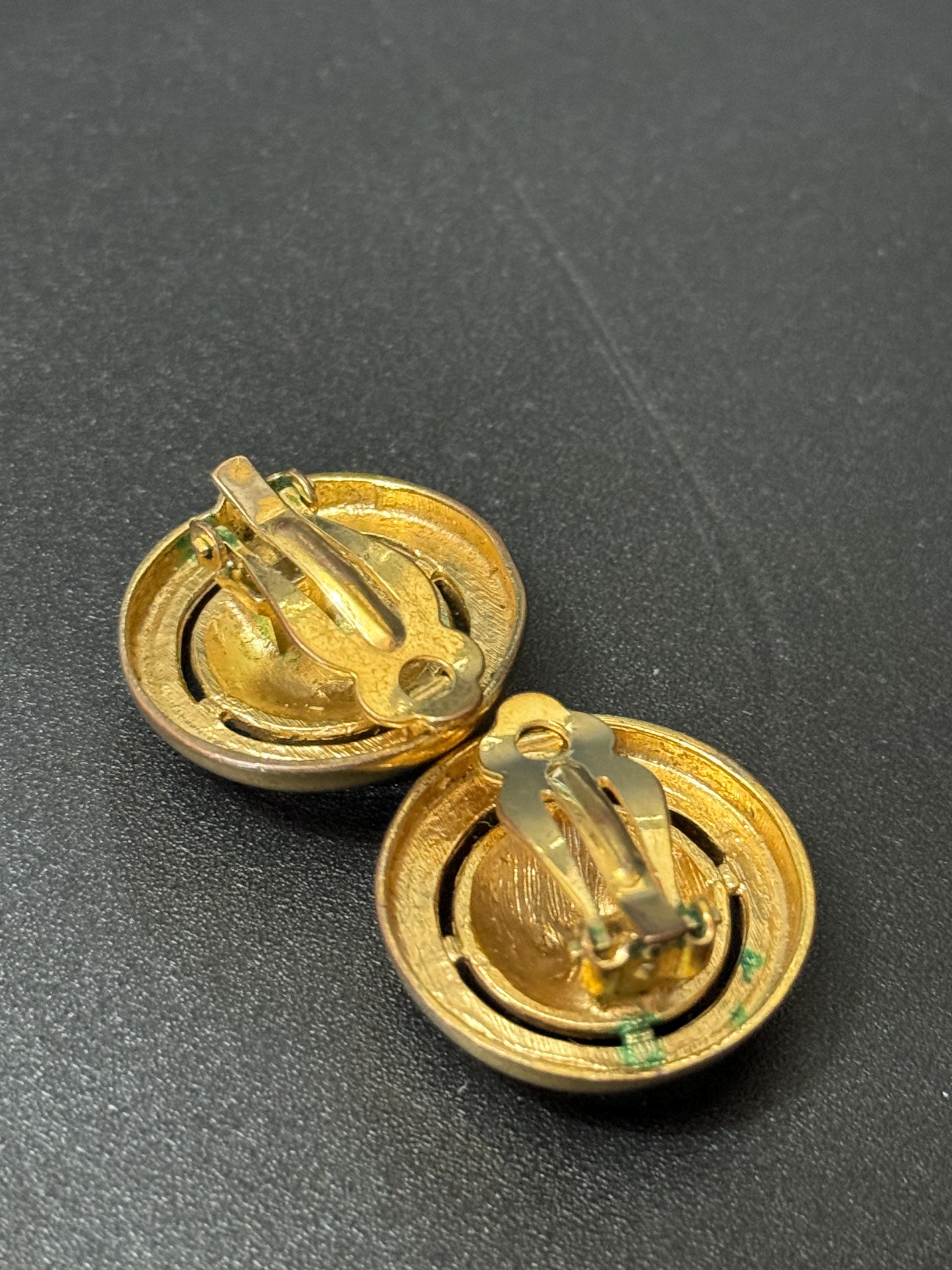 gold tone round Clip On Earrings, Clear Diamanté paste