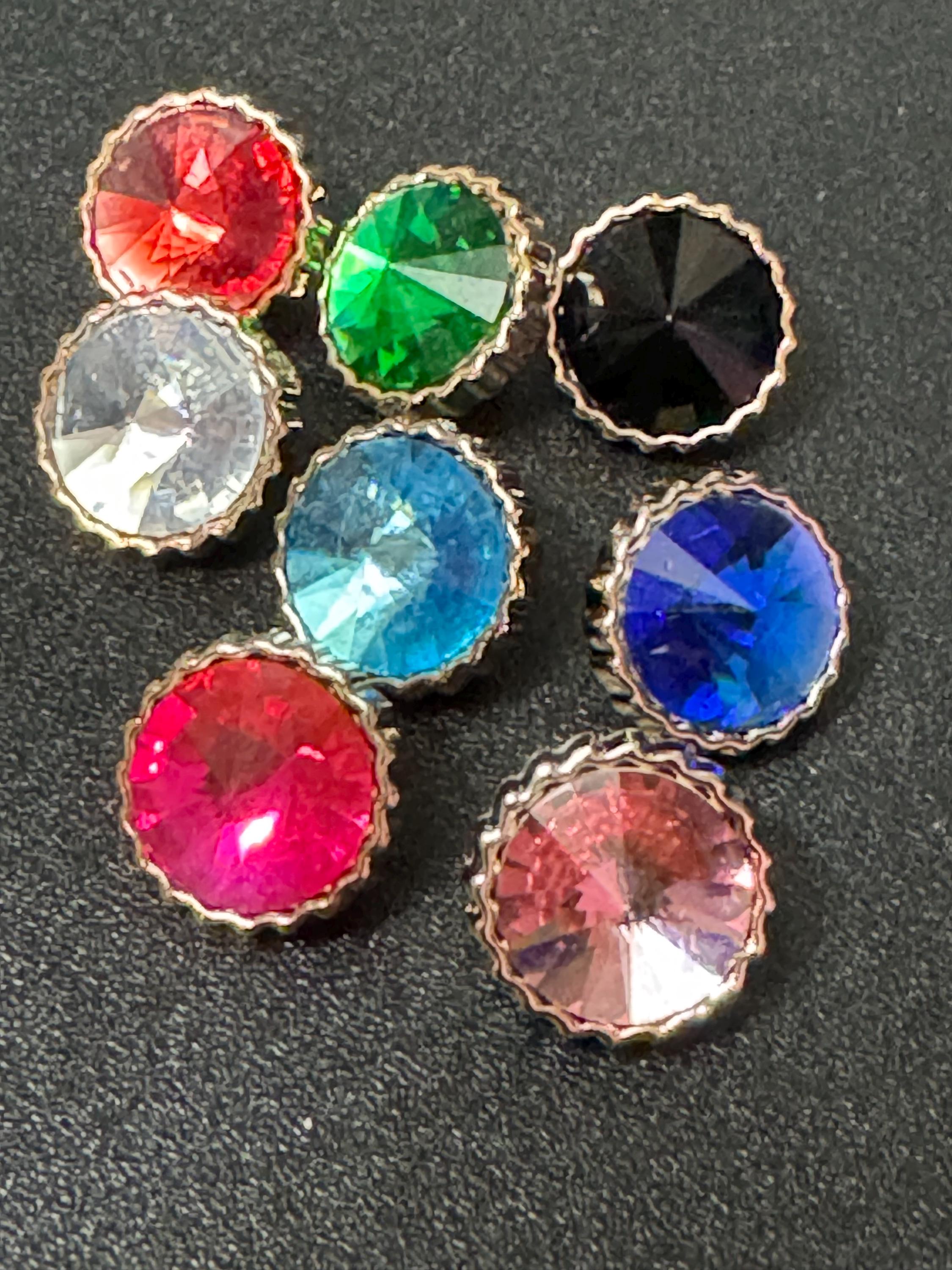 Pack of 10 Emerald Green Rivoli Diamond Acrylic Crystal Buttons - 12mm Gold Tone