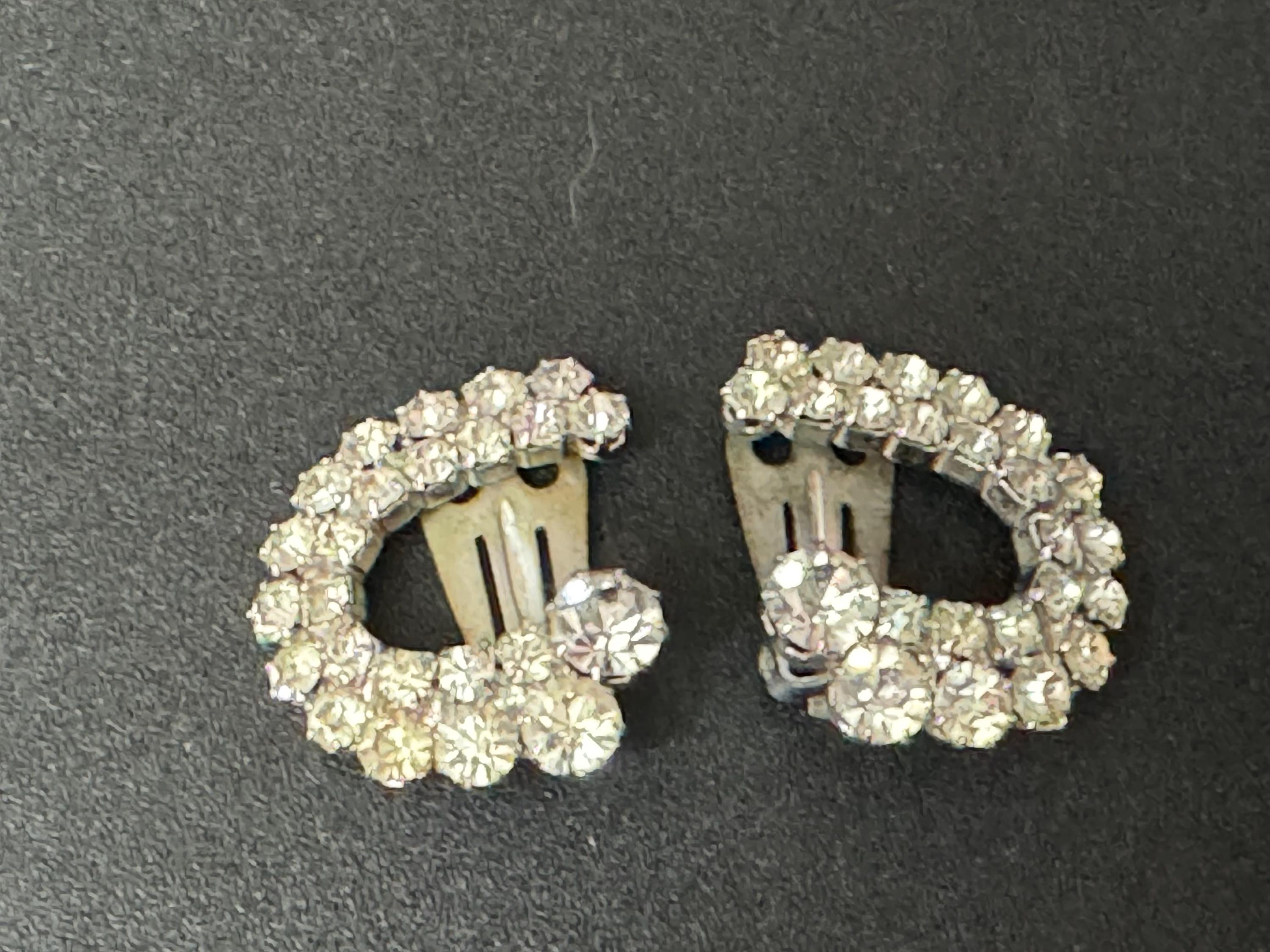 Vintage clear Diamanté clip on Earrings, Silver Tone
