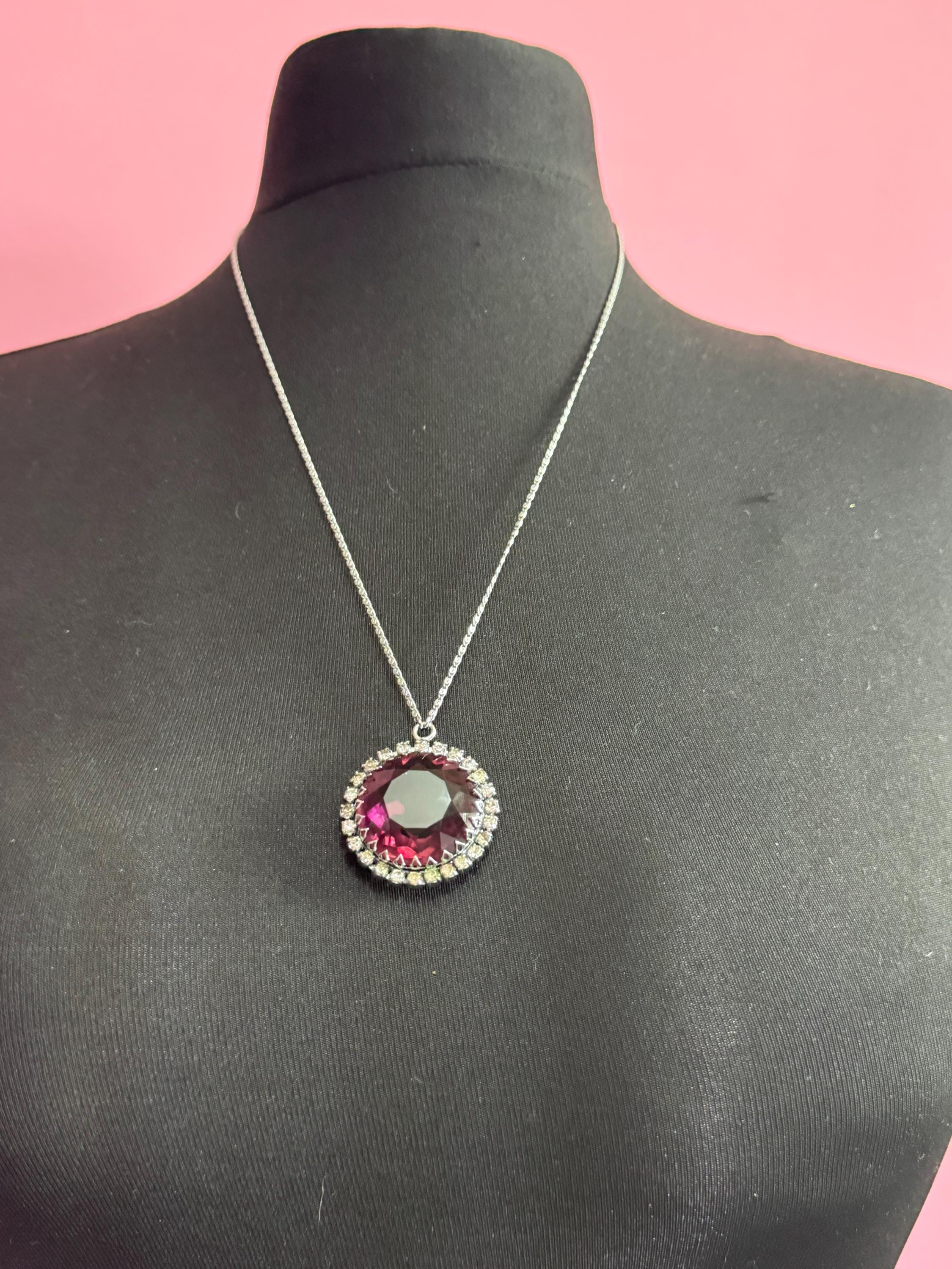 Vintage large silver tone round purple amethyst glass 1970s 4cm pendant necklace on a 64cm fine chain