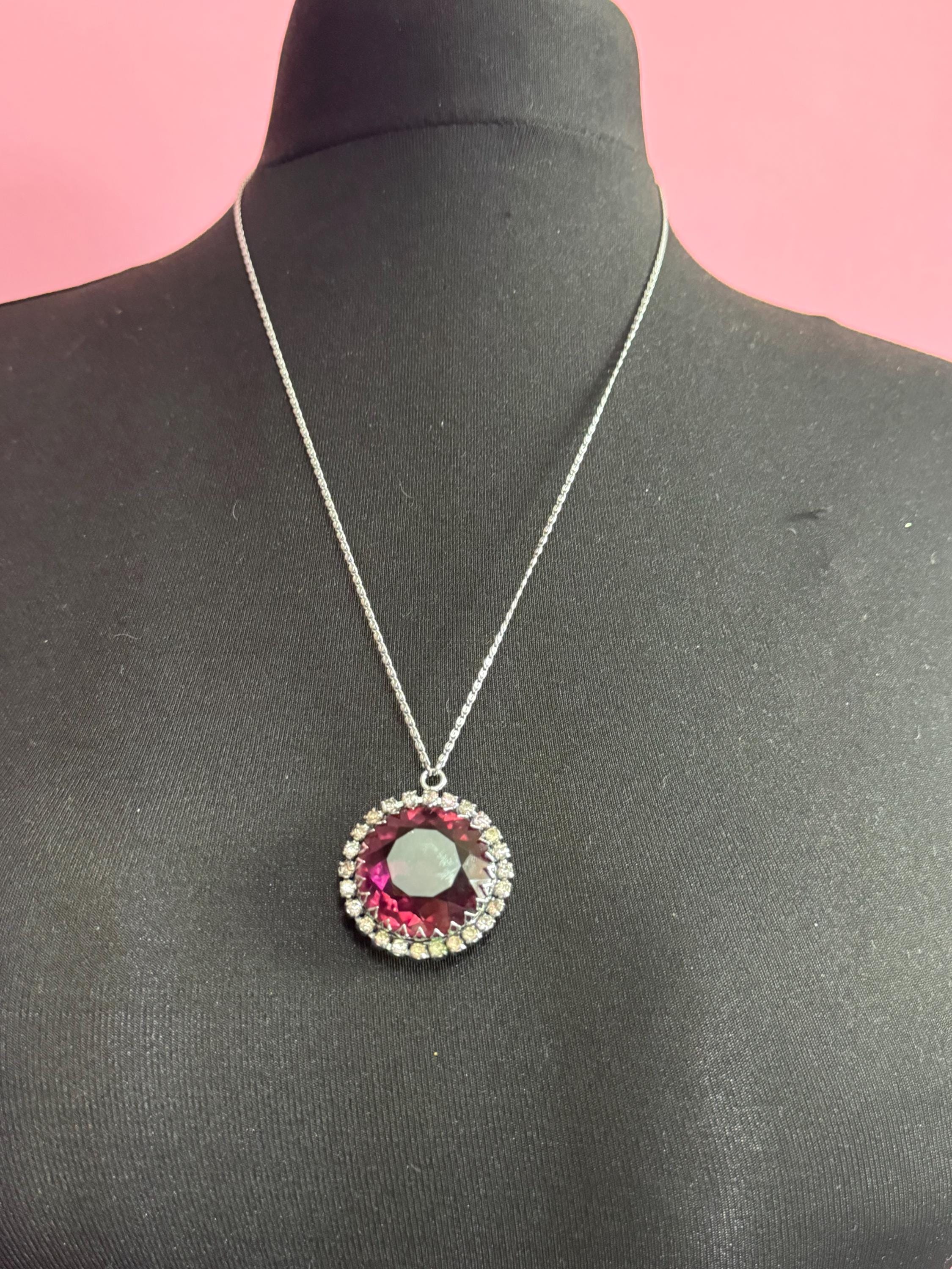Vintage large silver tone round clear diamanté purple amethyst glass 1970s pendant necklace