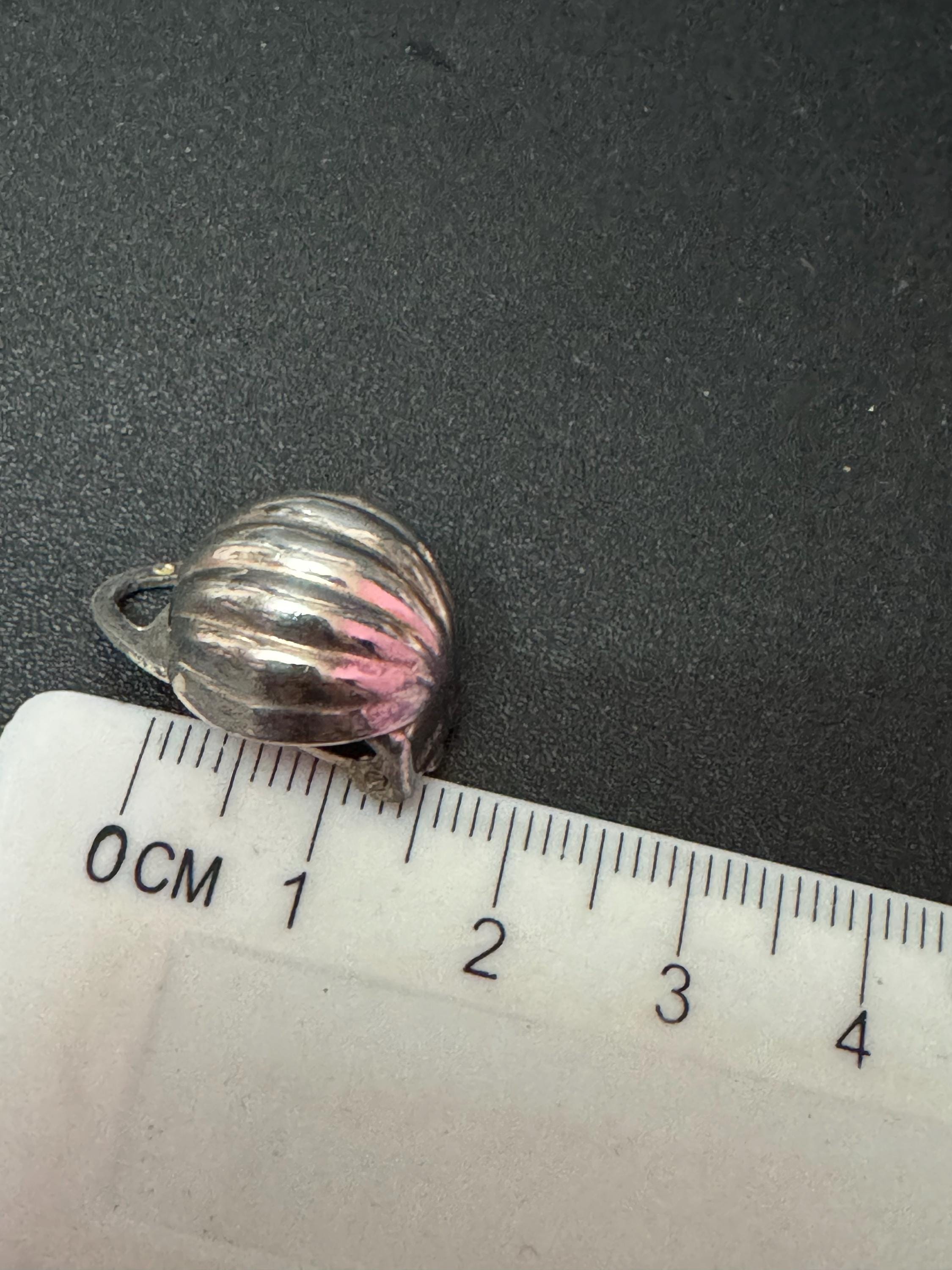 Small Vintage 925 domed pumpkin shape sterling silver clip on earrings 1.5cm
