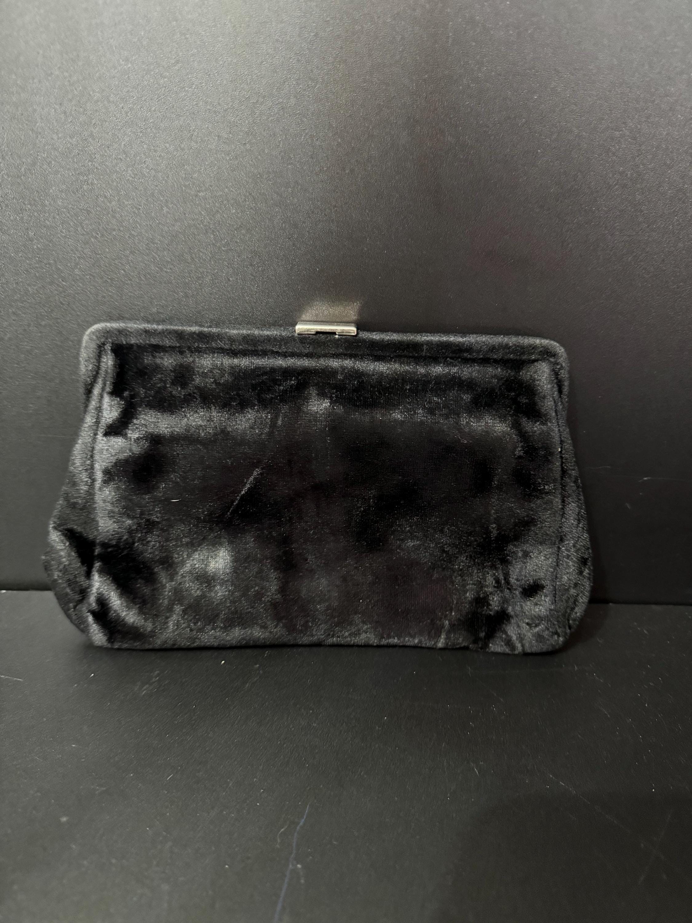 Vintage Art Deco Black Velvet Clutch: British Made Evening Bag