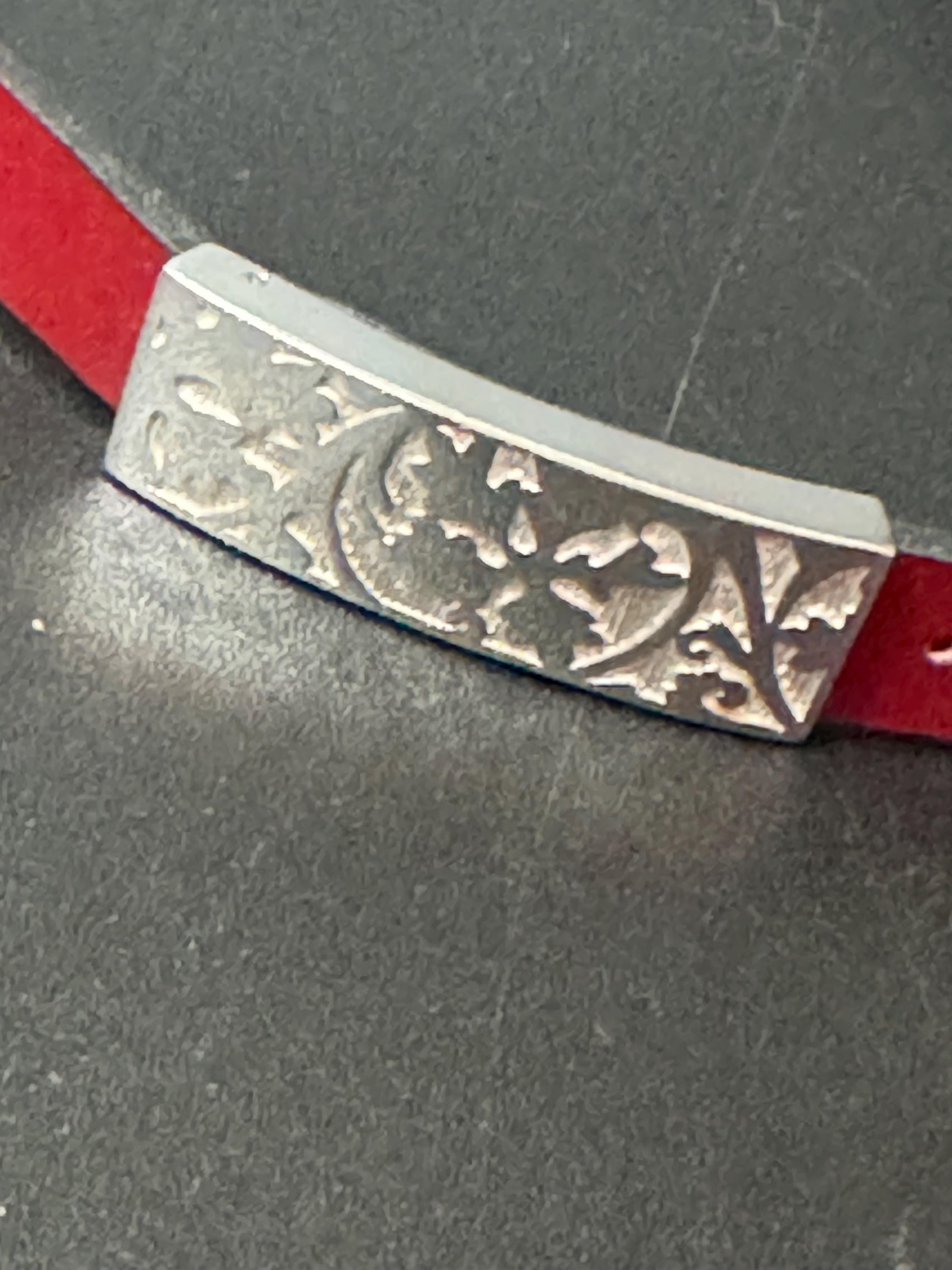 Signed Kenzo sterling silver burgundy leather combination double bracelet or 37cm choker with 925 leaf motif hallmarked