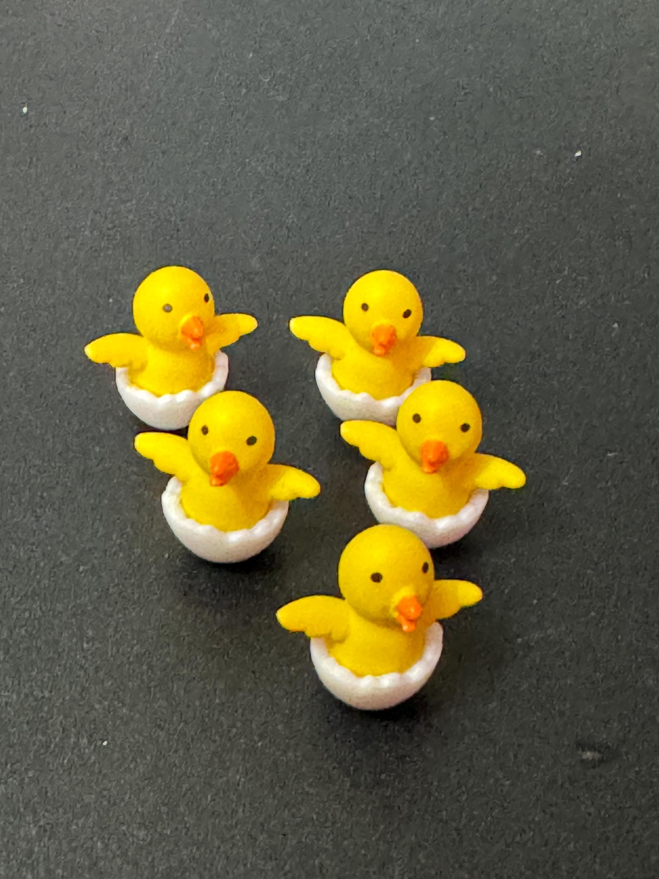 5 x miniature hatching duckling ducks cake toppers fairy garden farmyard dollshouse decorations