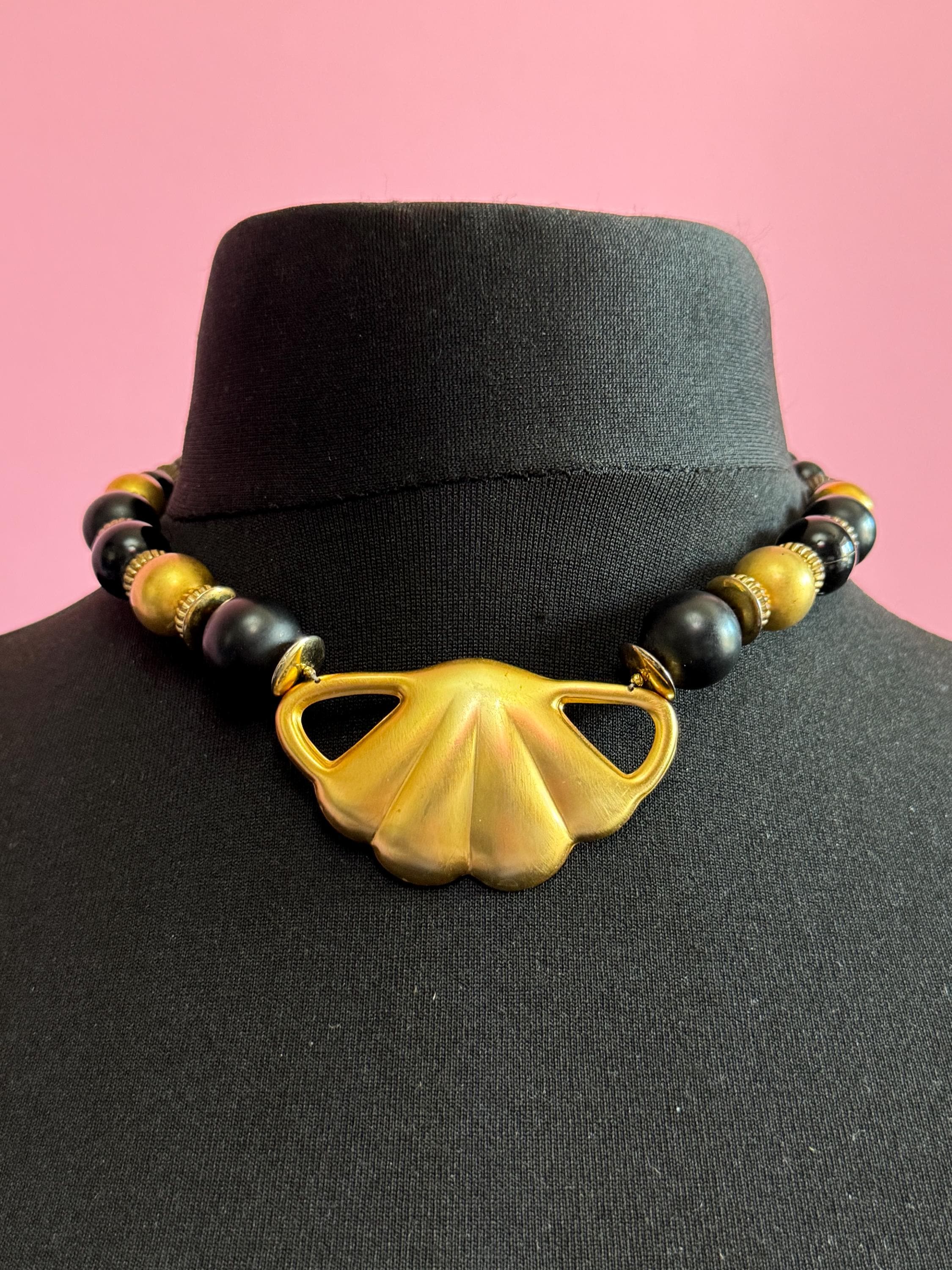 Vintage Matt gold tone Etruscan black beaded choker Necklace