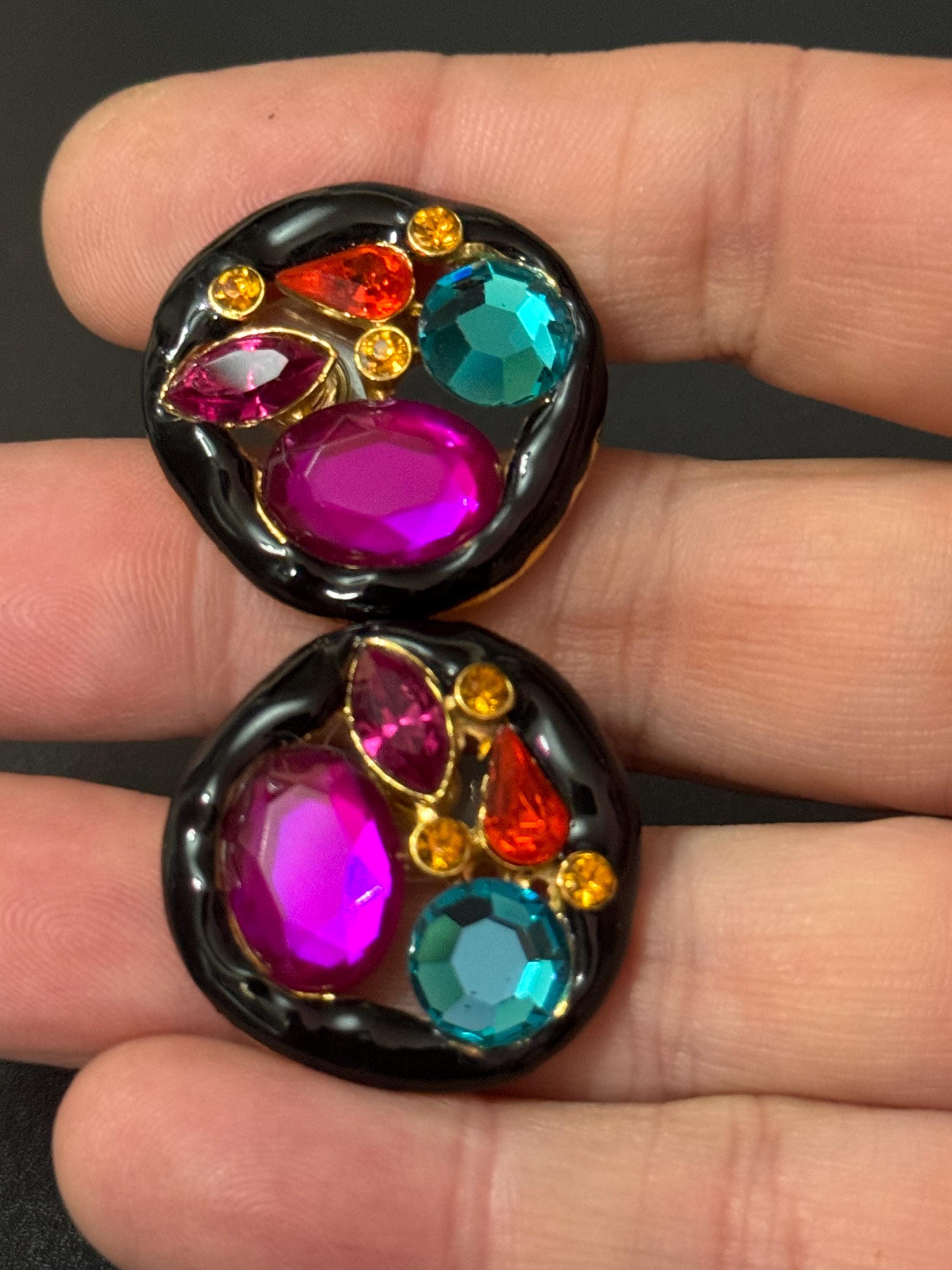 Retro 1980s Gold tone Black enamel and rainbow crystal diamanté Paste pair stud earrings for pierced ears