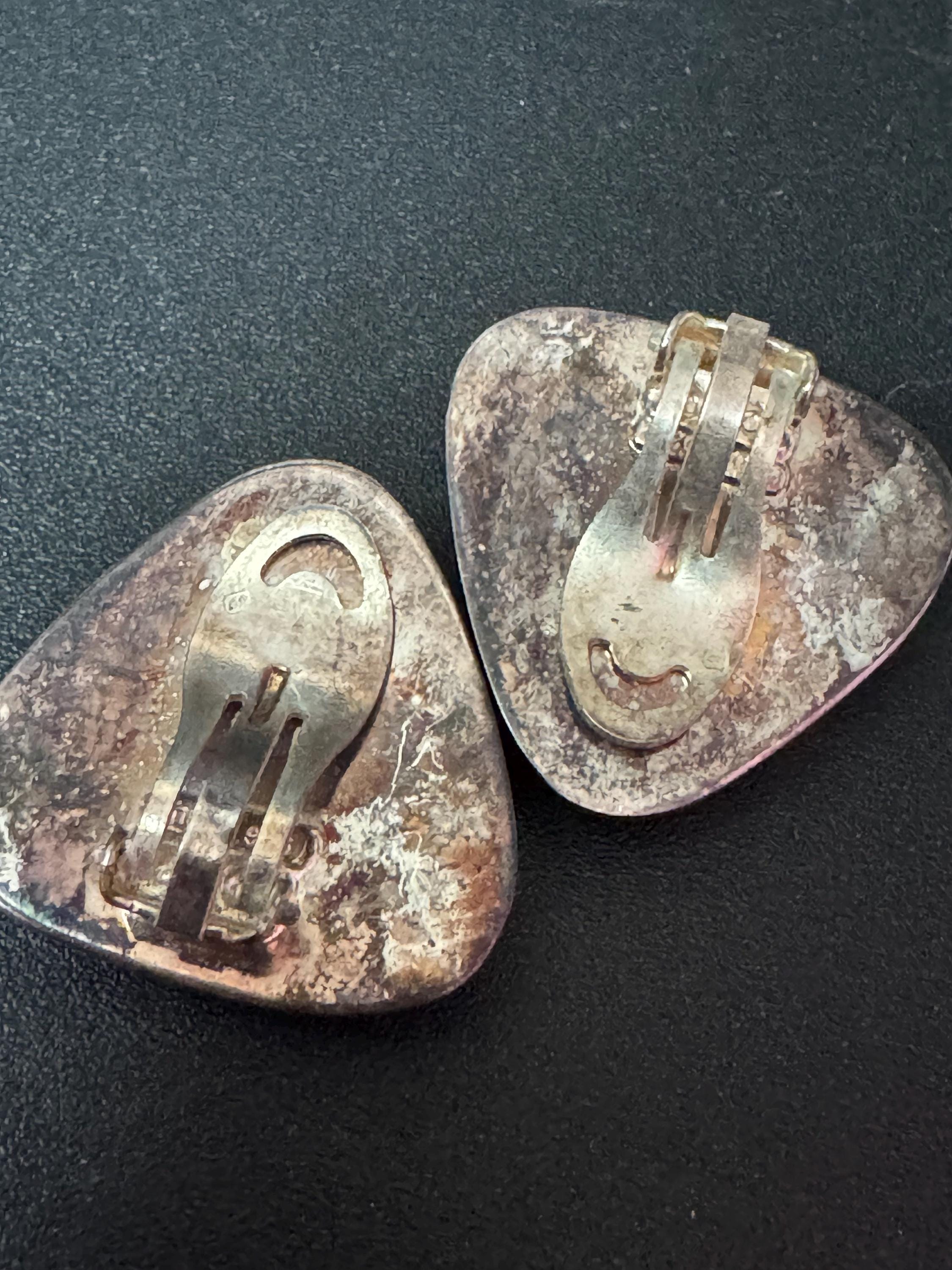 Vintage 925 modernist textured sterling silver triangular abstract clip on earrings 2.5cm hollow