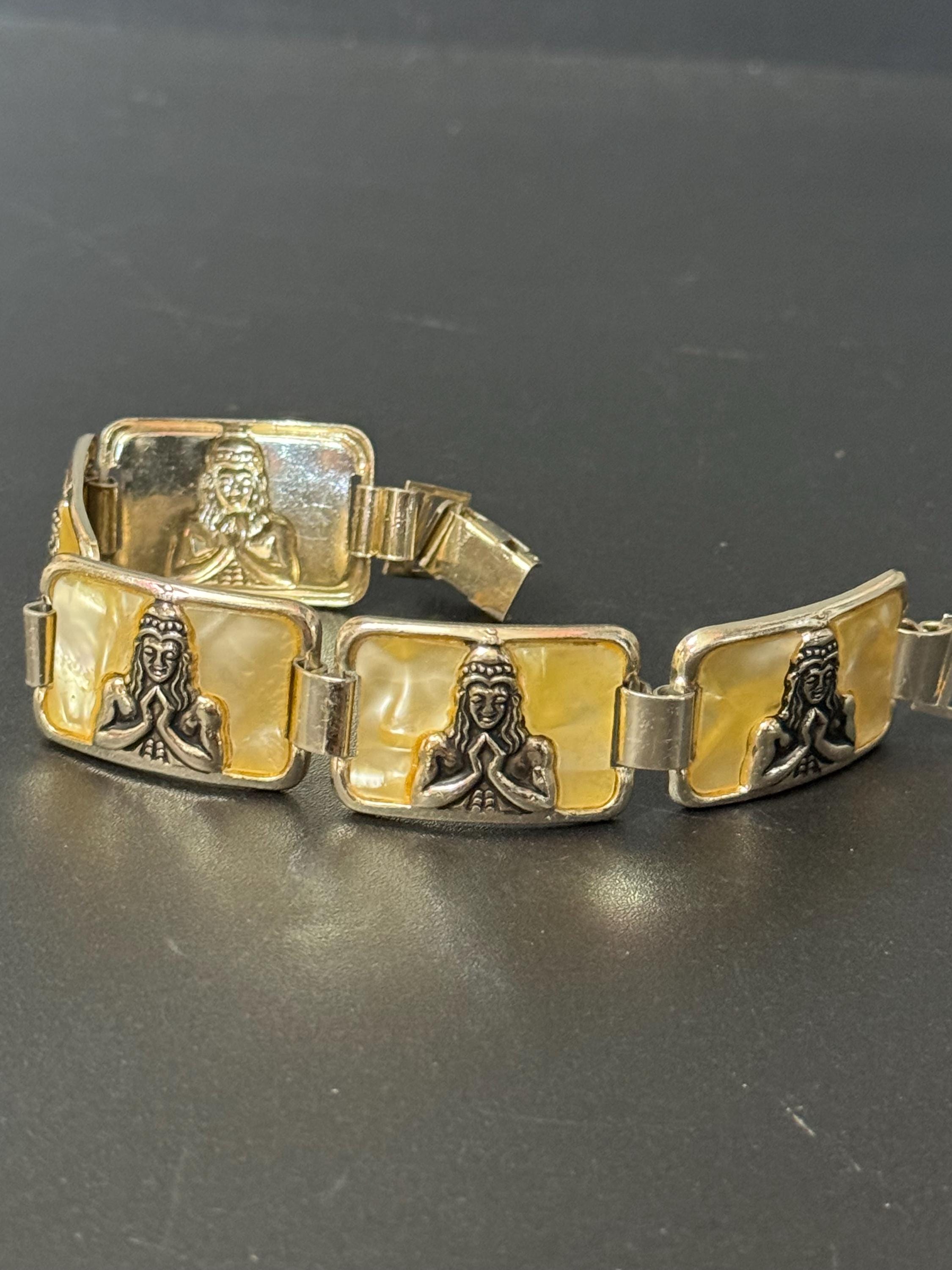 Egyptian revival Vintage Silver Tone cream celluloid Souvenir tourist panel link bracelet lightweight aluminium