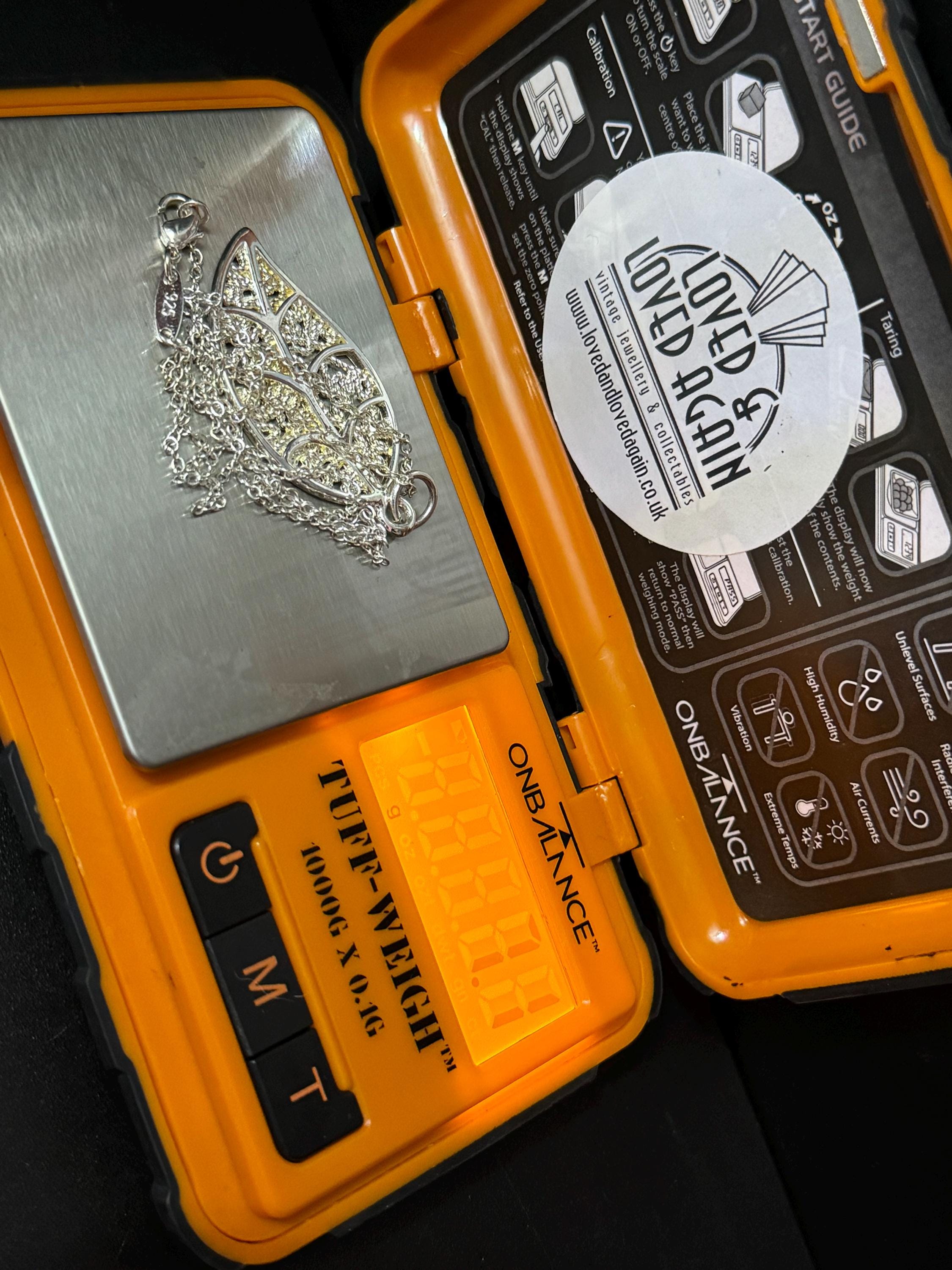 Retro 925 Sterling silver leaf necklace 46cm long 7.1grams