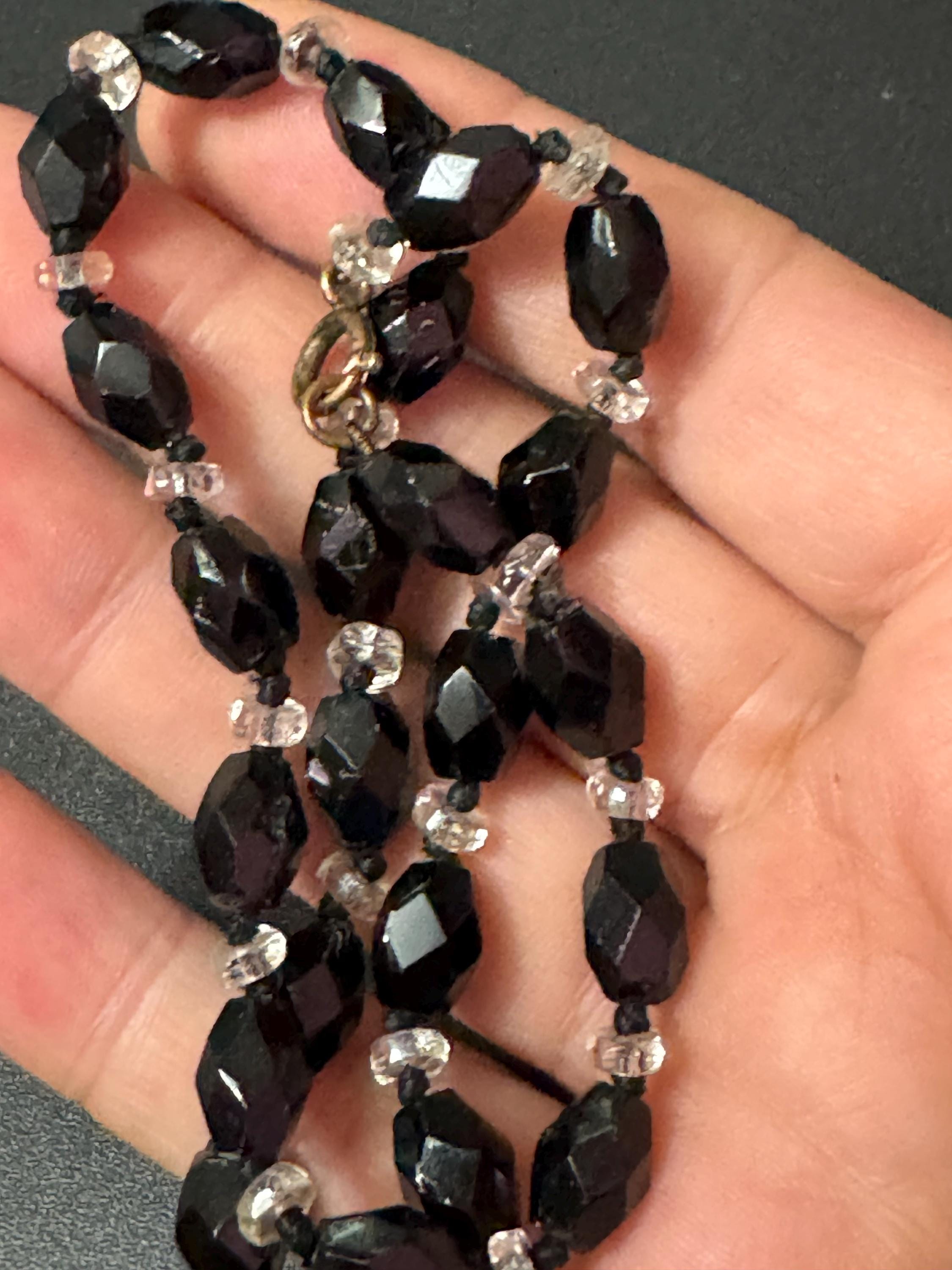Petite neck 40cm 1950s vintage clear and black individually knotted beaded Art Deco necklace french jet black glass