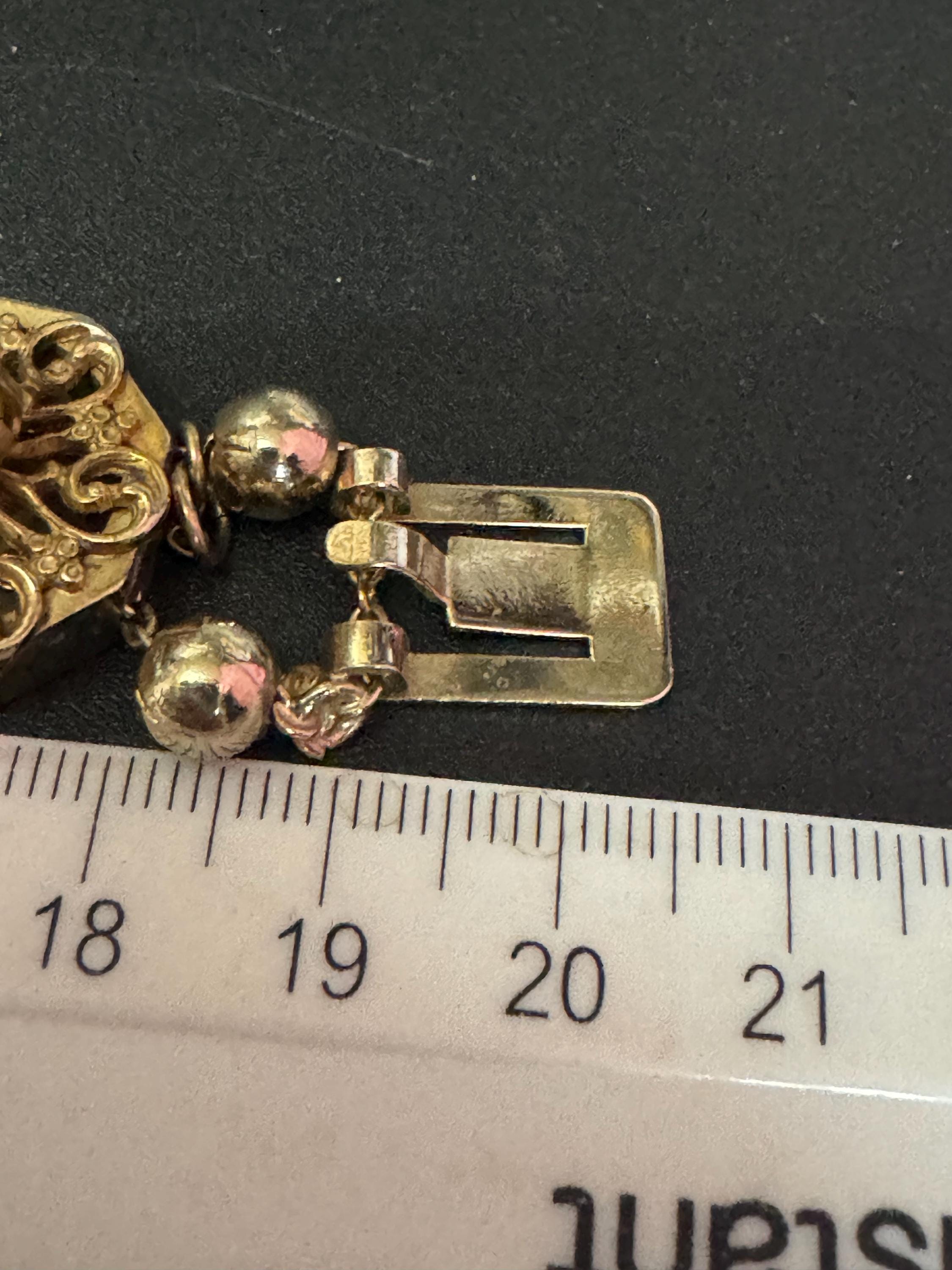 Signed Reinad Vintage Gold tone panel link cameo gemstone charm cabochon bracelet