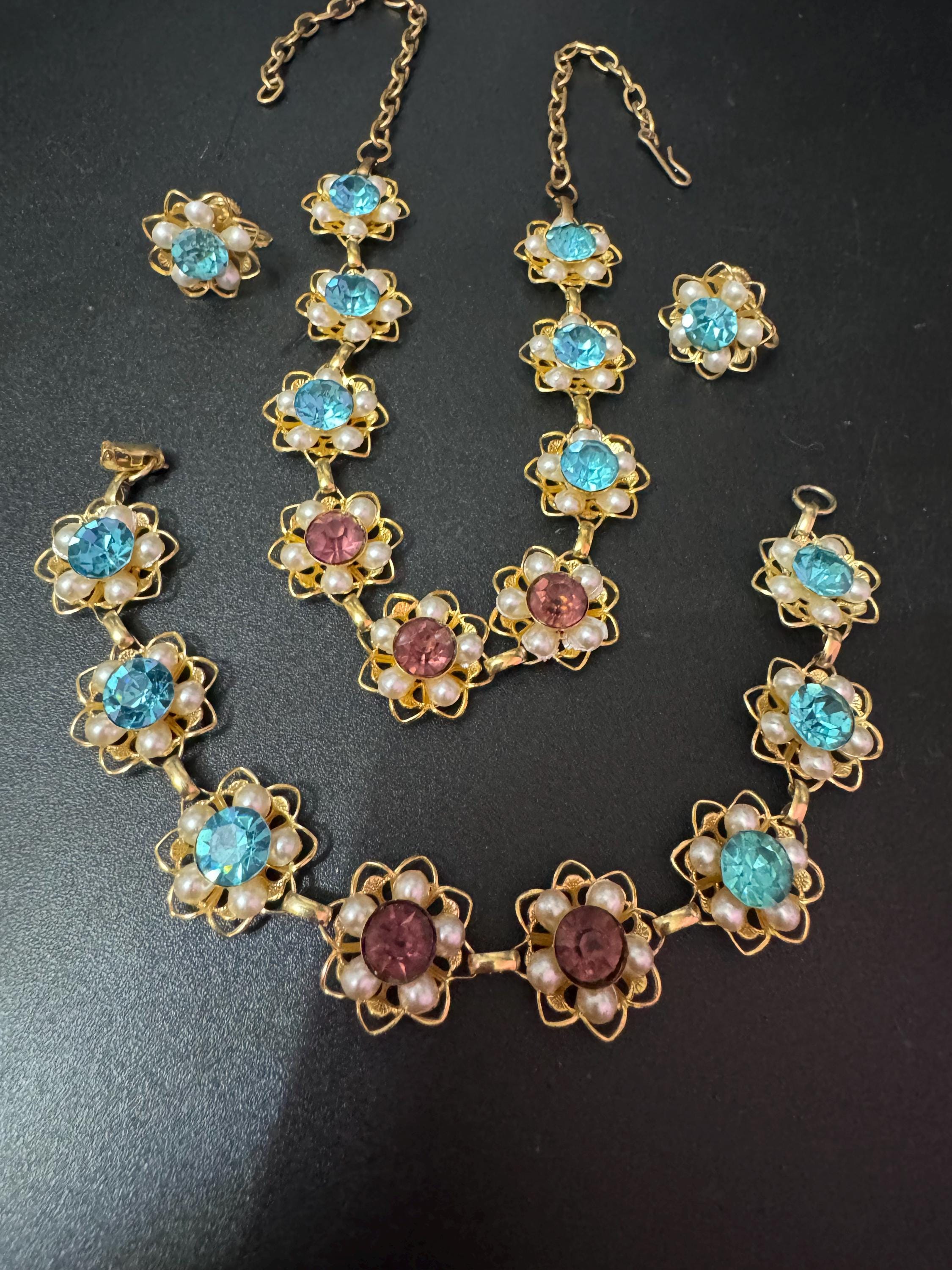 Vintage Faux Pearl Floral Jewelry Set: Necklace, Bracelet & Earrings