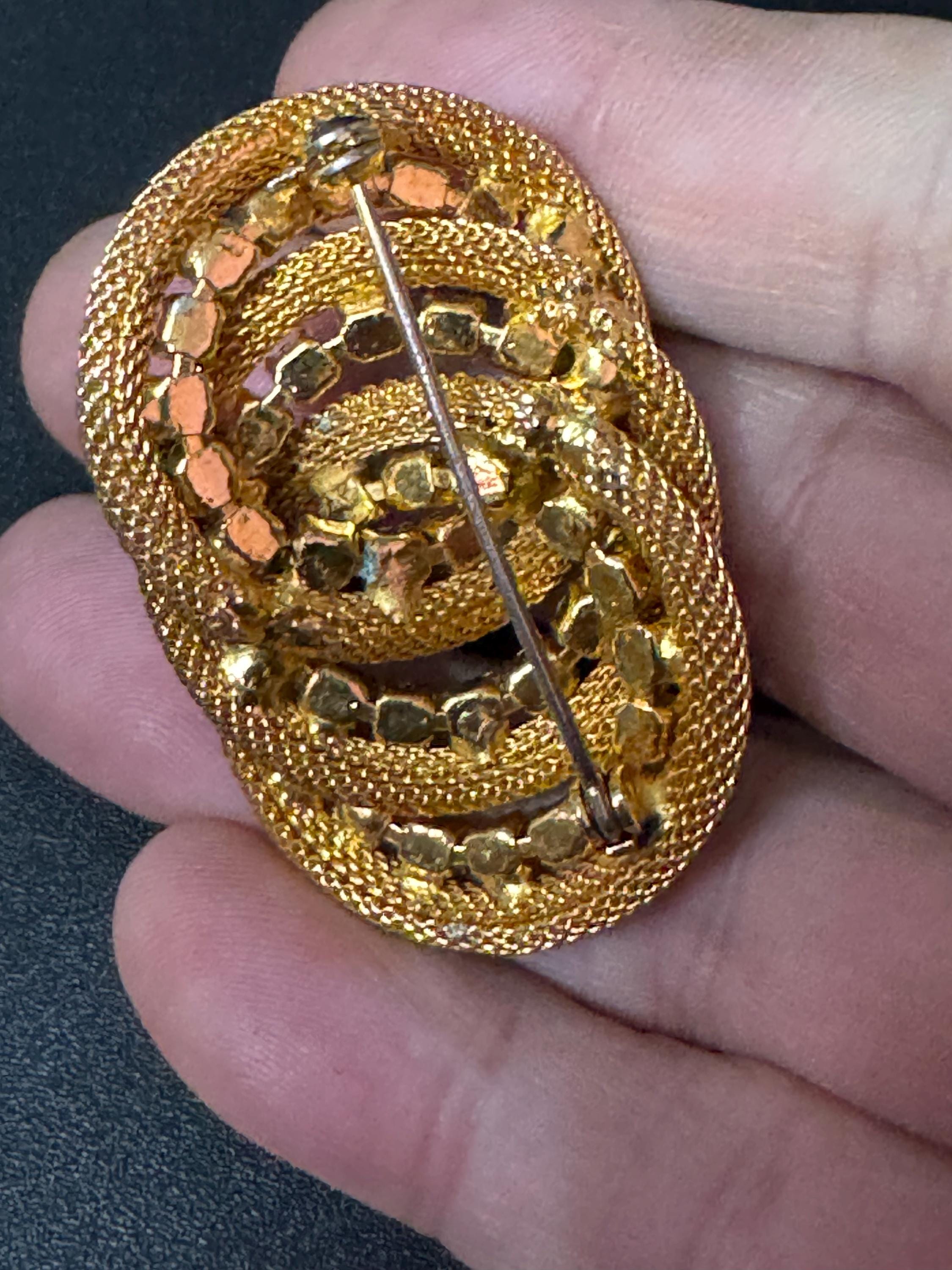 vintage retro modernist mid century gold tone mesh turquoise beaded abstract swirl round knot brooch 4.5cm 1960s 1970s