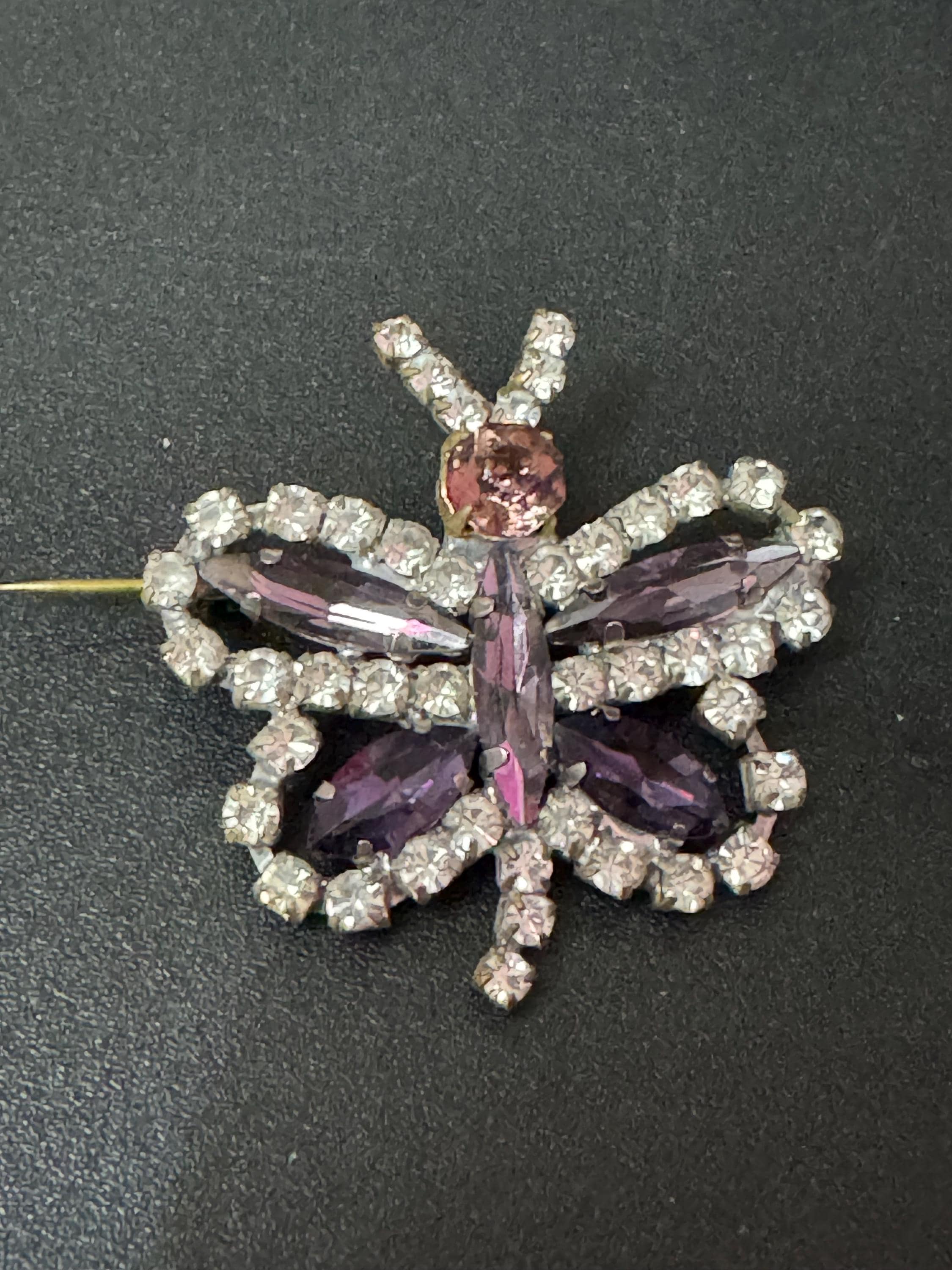 Vintage Czech Rhinestone Butterfly Brooch: Lilac & Clear Glass