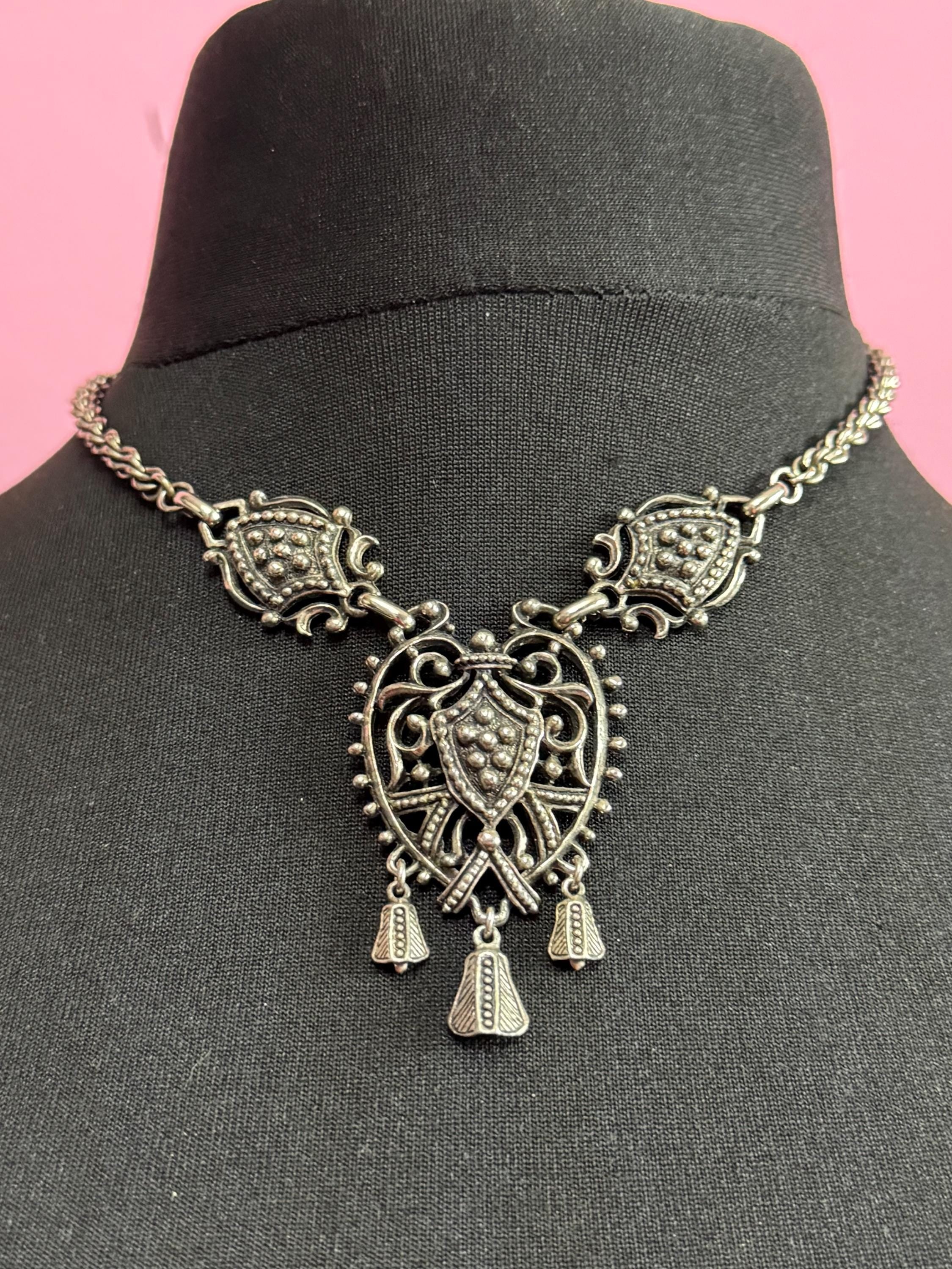 JEWELCRAFT necklace signed Vintage french style rococo ornate silver tone detailed pendant drop necklace