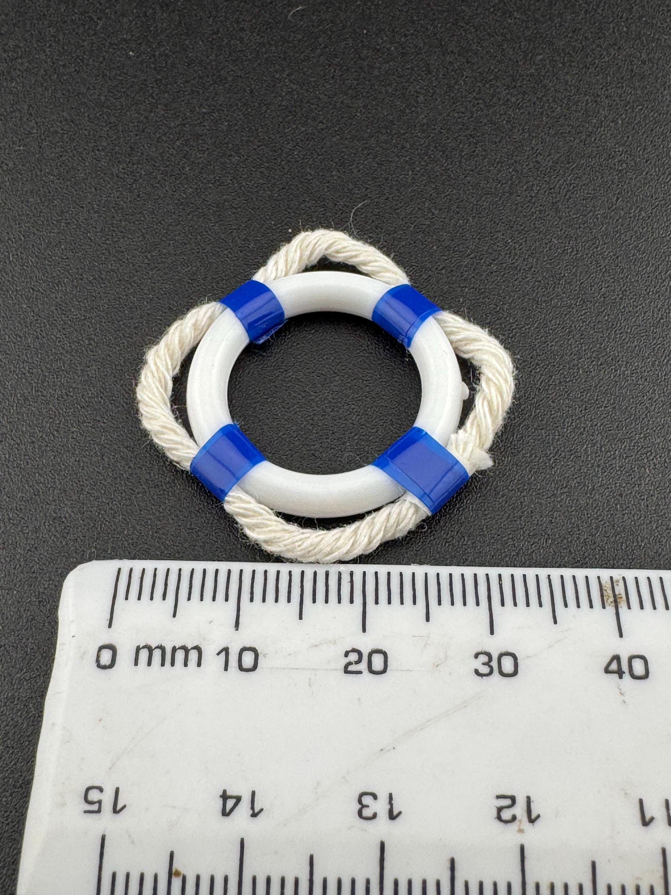 Miniature Blue & White Lifebuoy: Beach Cake Topper (3cm)