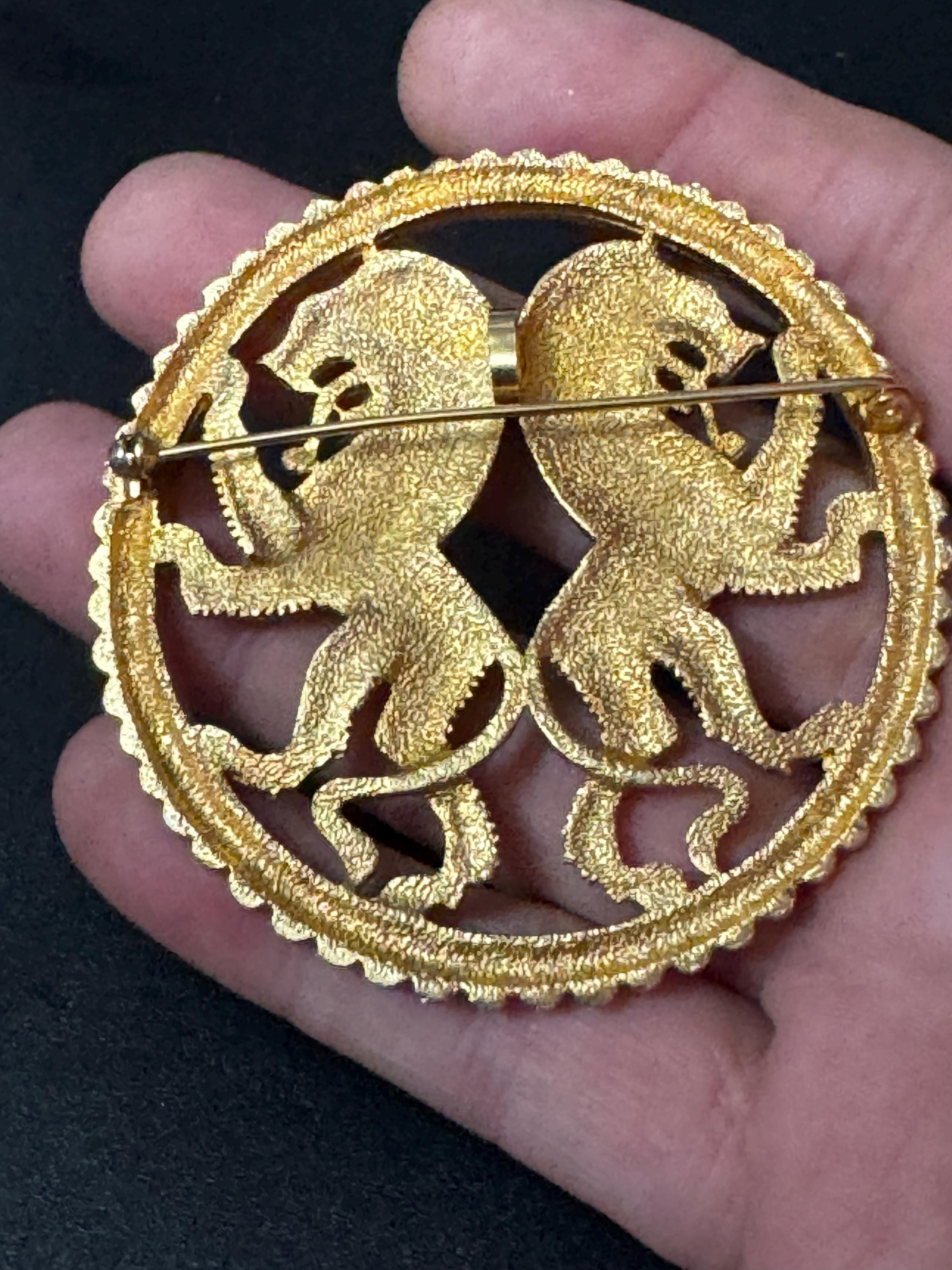 Vintage 1960s Gold Plated Rampant Lions Brooch - Jennifer Gibson XL Openwork