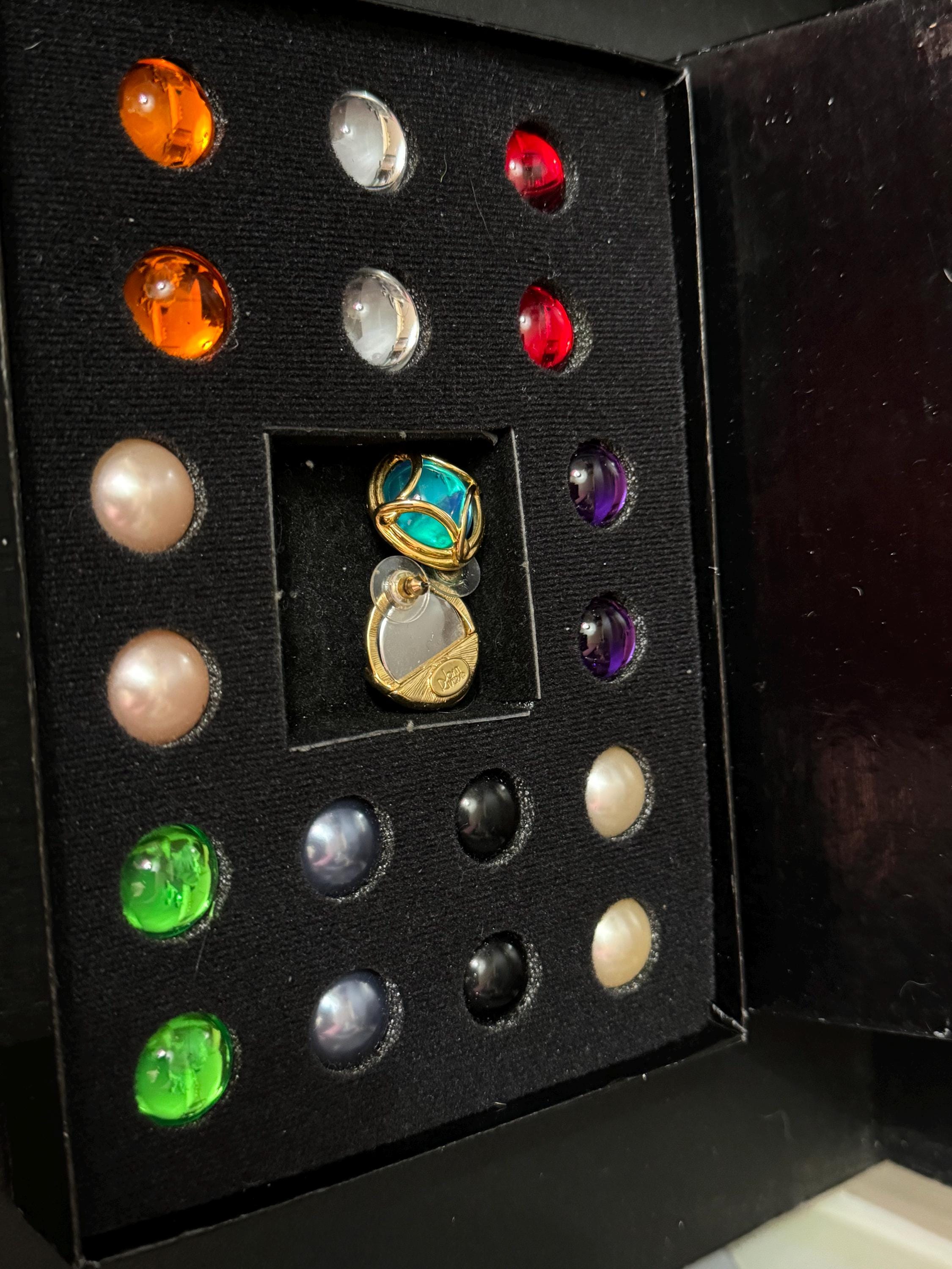 Signed Joan rivers collection of interchangeable glass cabochons gold tone pierced stud earrings pearl ruby emerald amethyst grey glass set