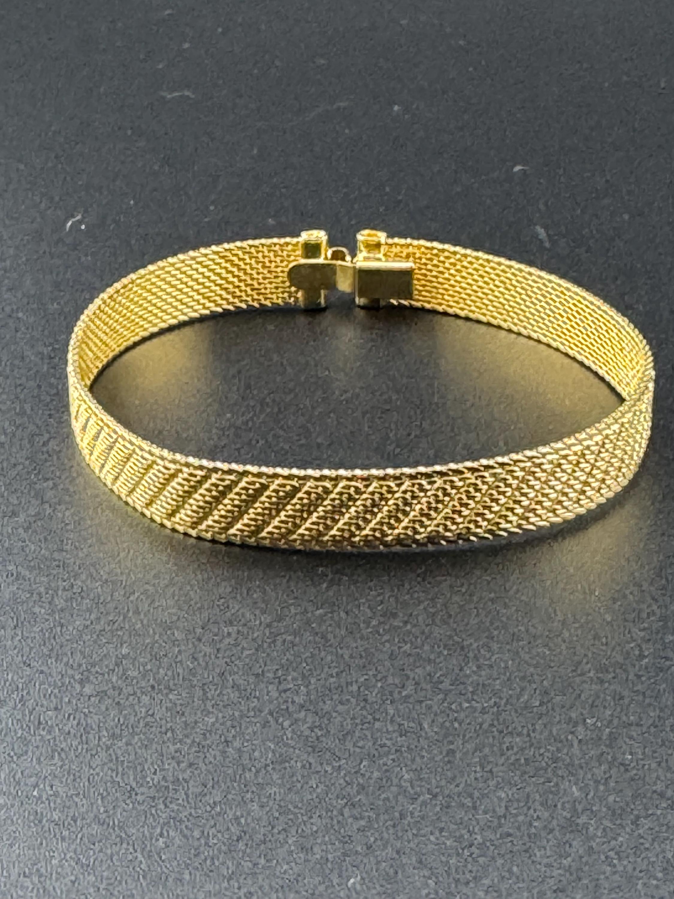 True Vintage pristine gold plated wide mesh flat link bangle bracelet 18.5 x 7mm old shop stock