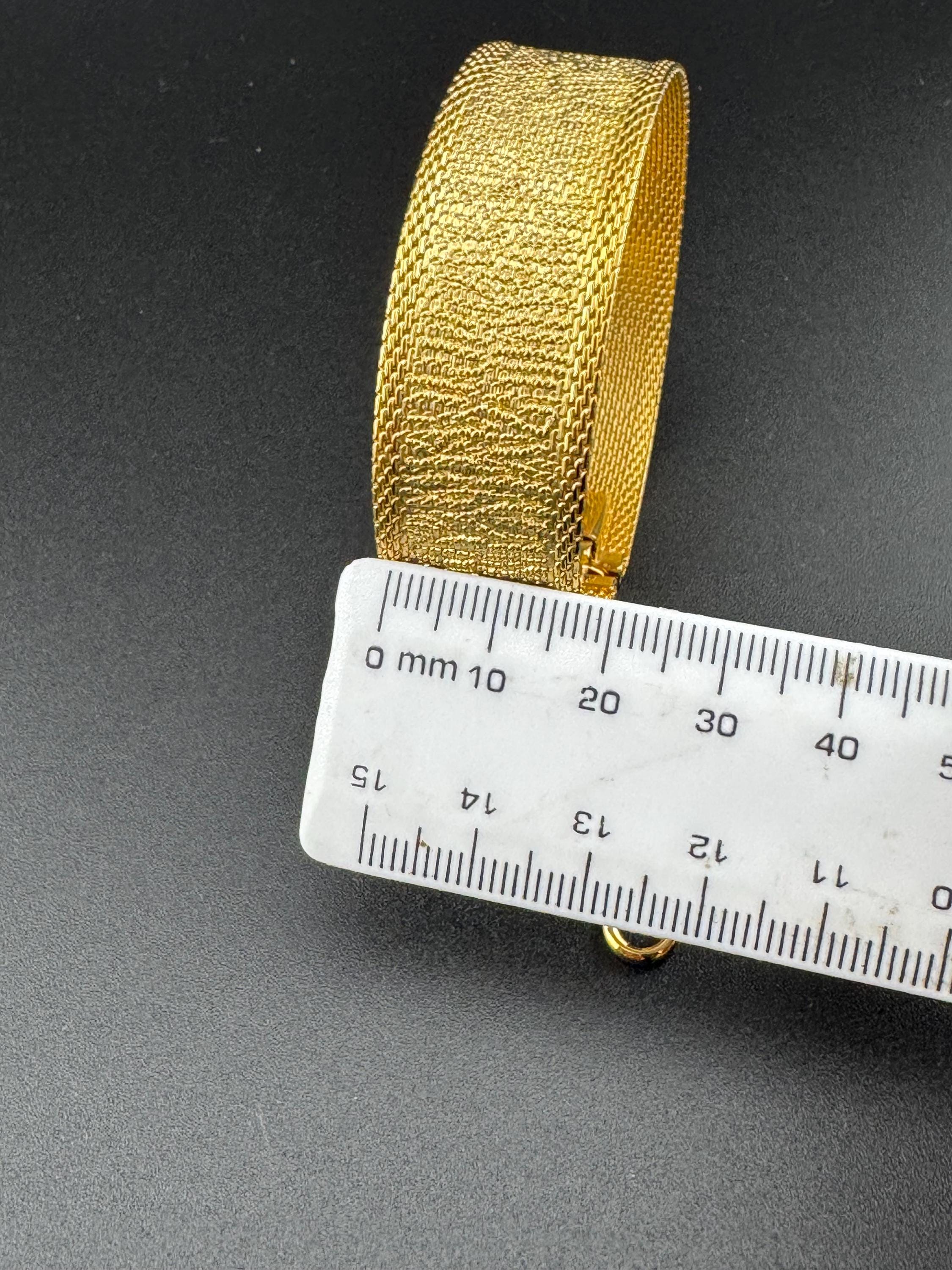 True Vintage pristine gold plated 18mm wide mesh flat link bangle bracelet 18.5cm long old shop stock