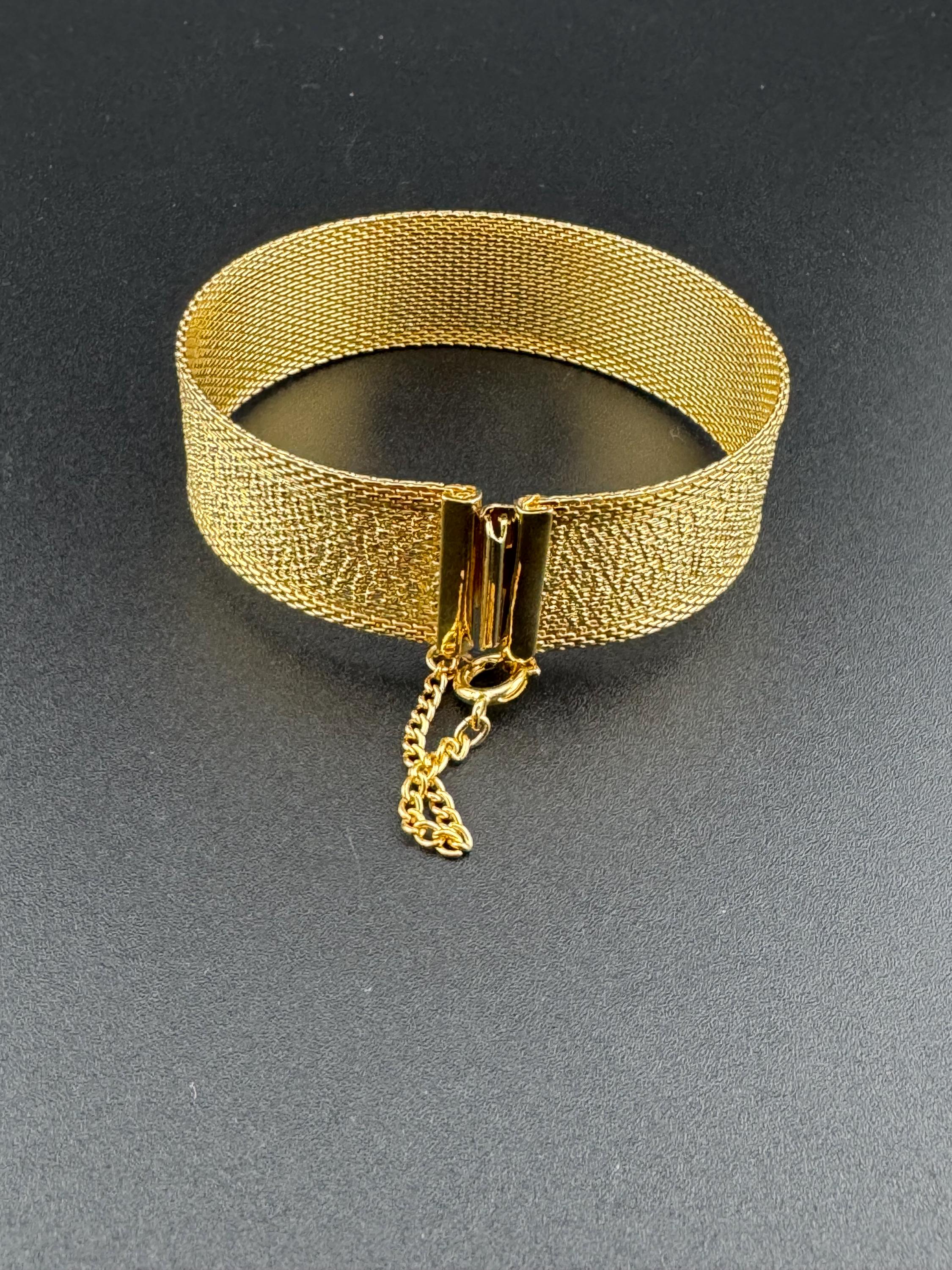 True Vintage pristine gold plated 18mm wide mesh flat link bangle bracelet 18.5cm long old shop stock