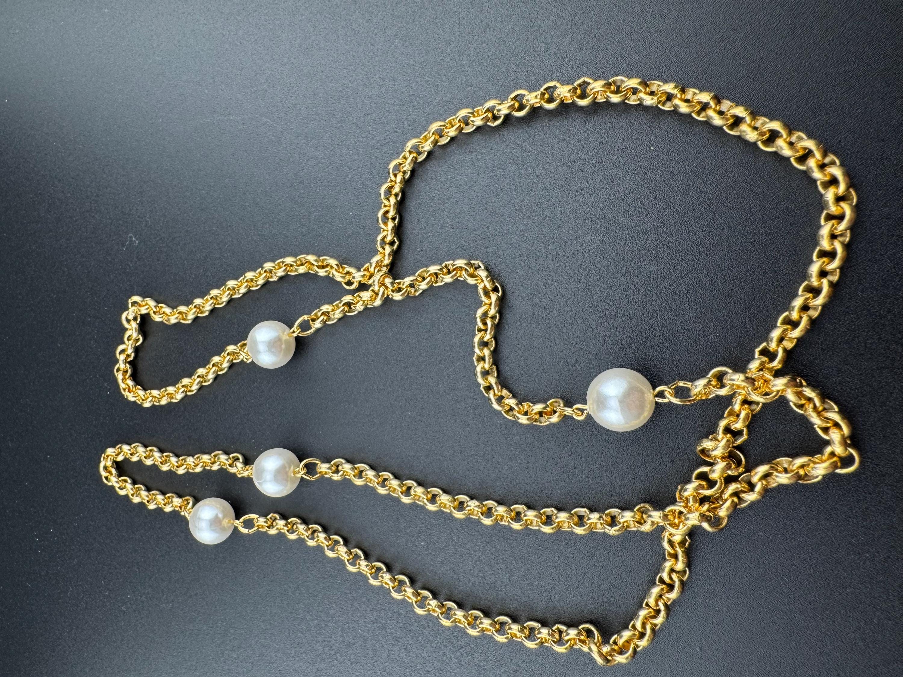 91cm 27” long 1980s thick gold plated belcher link faux glass pearl beaded station necklace