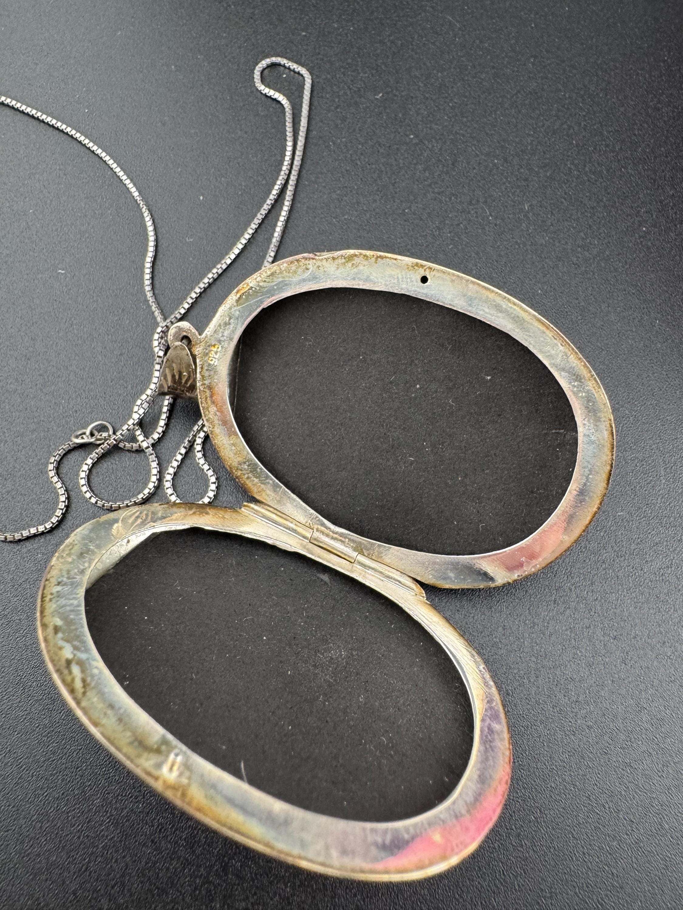 Vintage Floral Engraved Photo Locket - Sterling Silver Keepsake