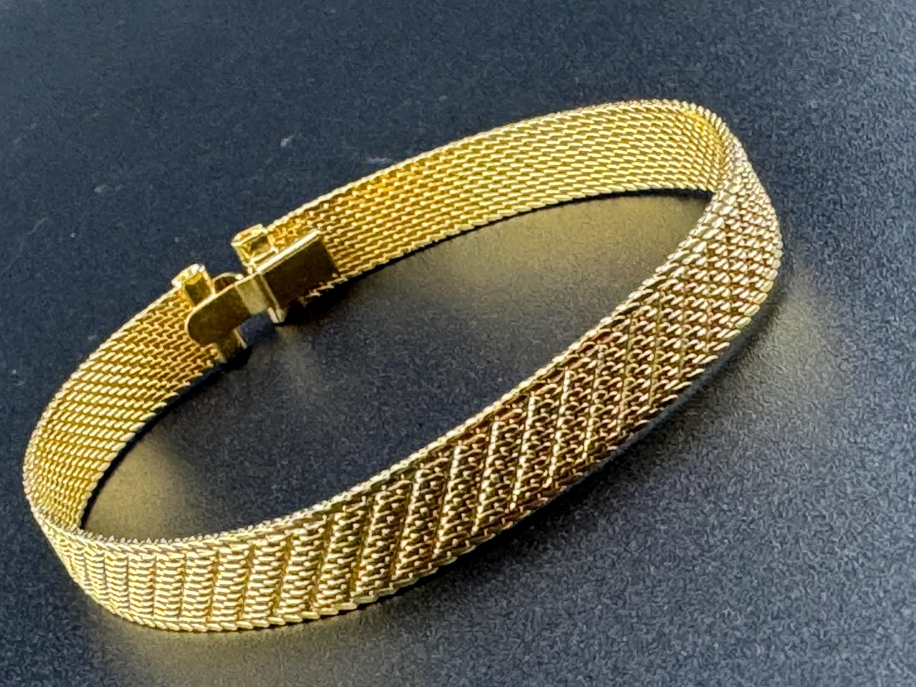 True Vintage pristine gold plated wide mesh flat link bangle bracelet 18.5 x 7mm old shop stock