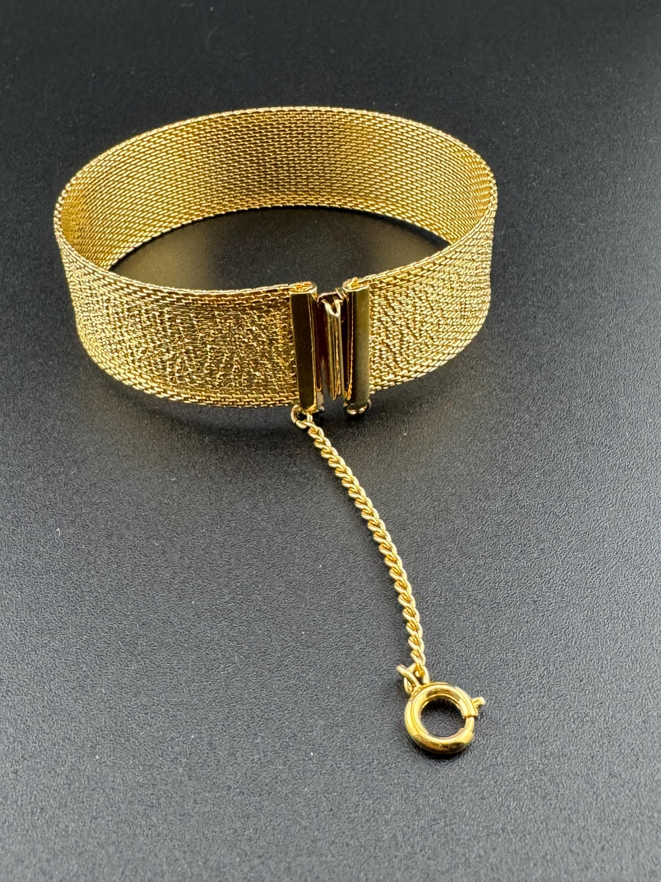 True Vintage pristine gold plated 18mm wide mesh flat link bangle bracelet 18.5cm long old shop stock