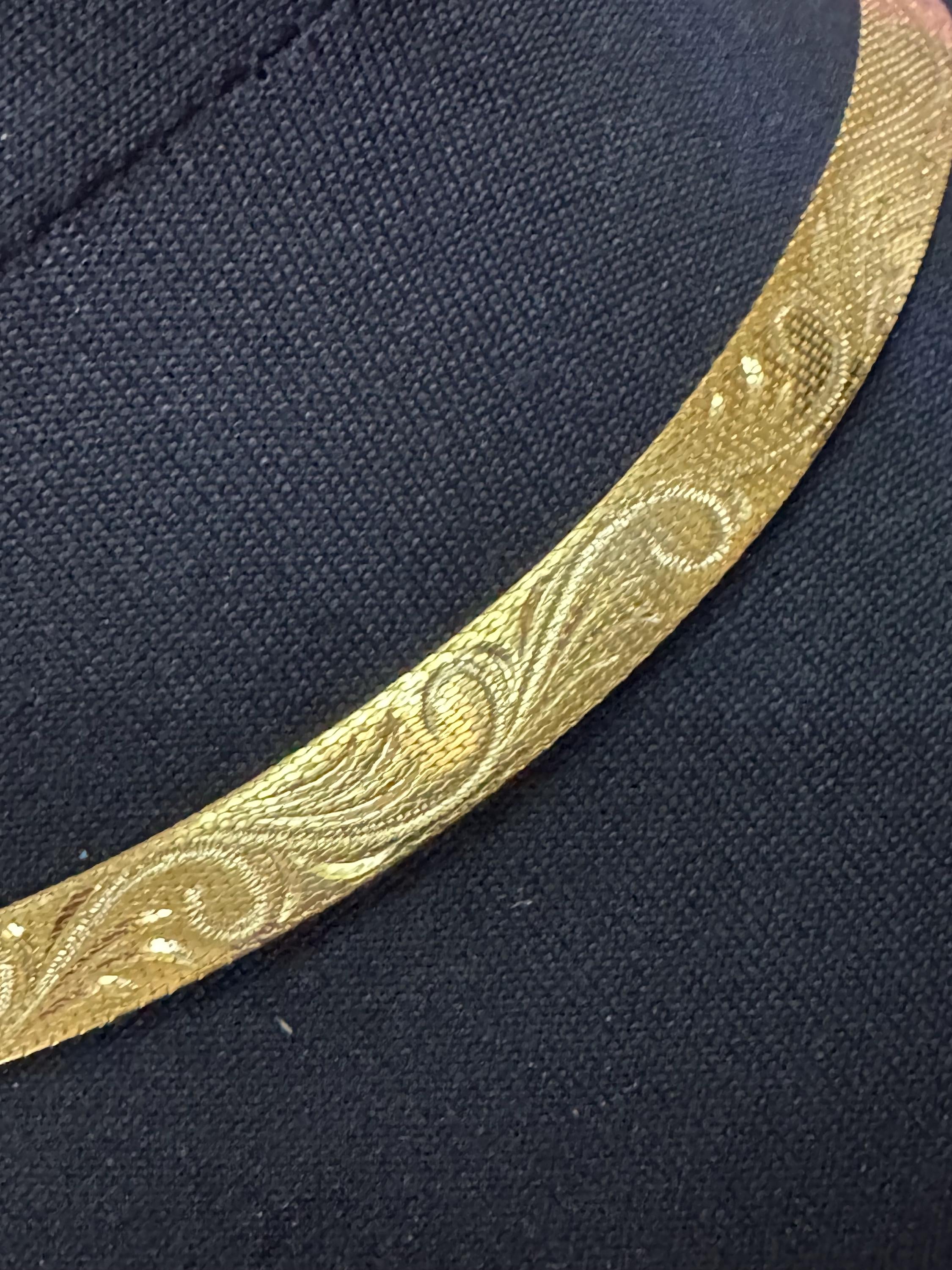 vintage gold plated mesh choker necklace: etched detail 1970s