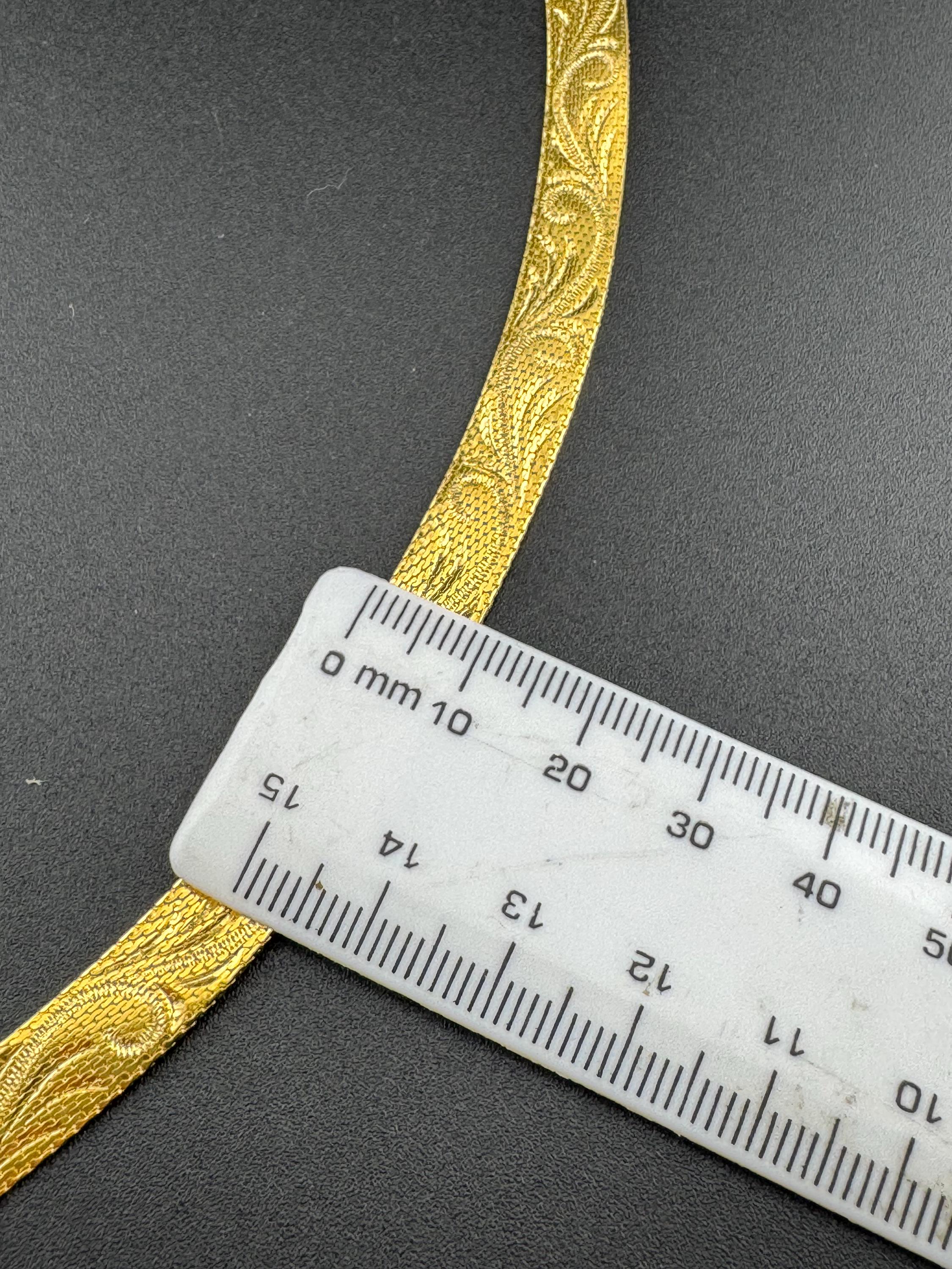 vintage gold plated mesh choker necklace: etched detail 1970s