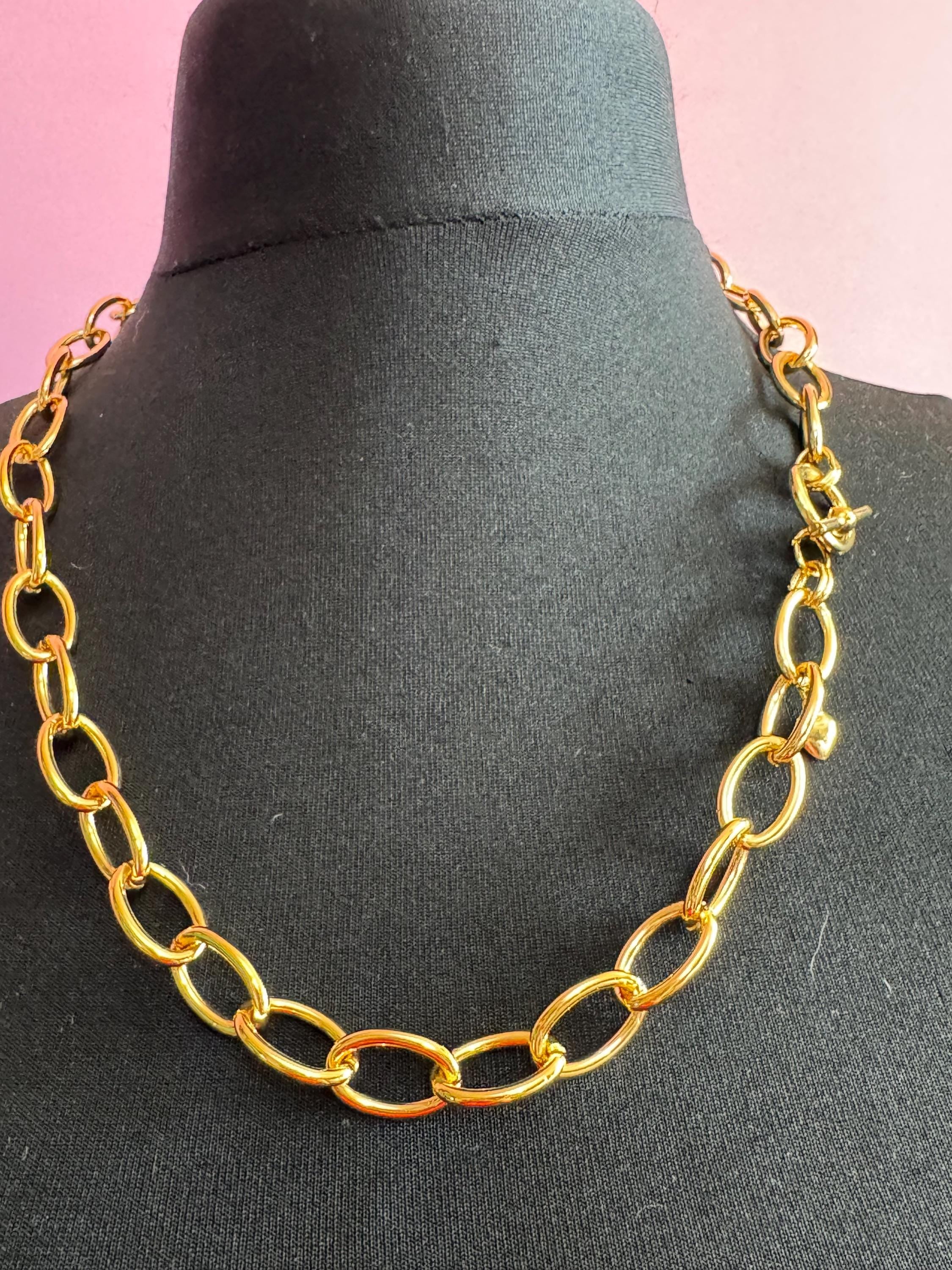 Y2K Heart Charm Pendant Necklace: Chunky Gold Cable Chain