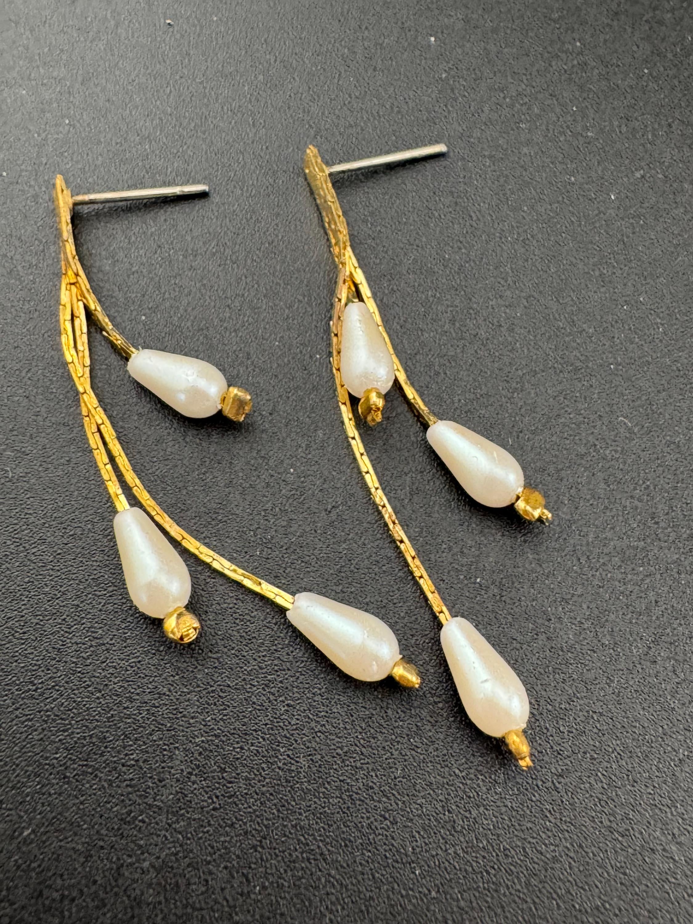 Vintage Pearl chain drop Earrings: 1970s, Gold Plated