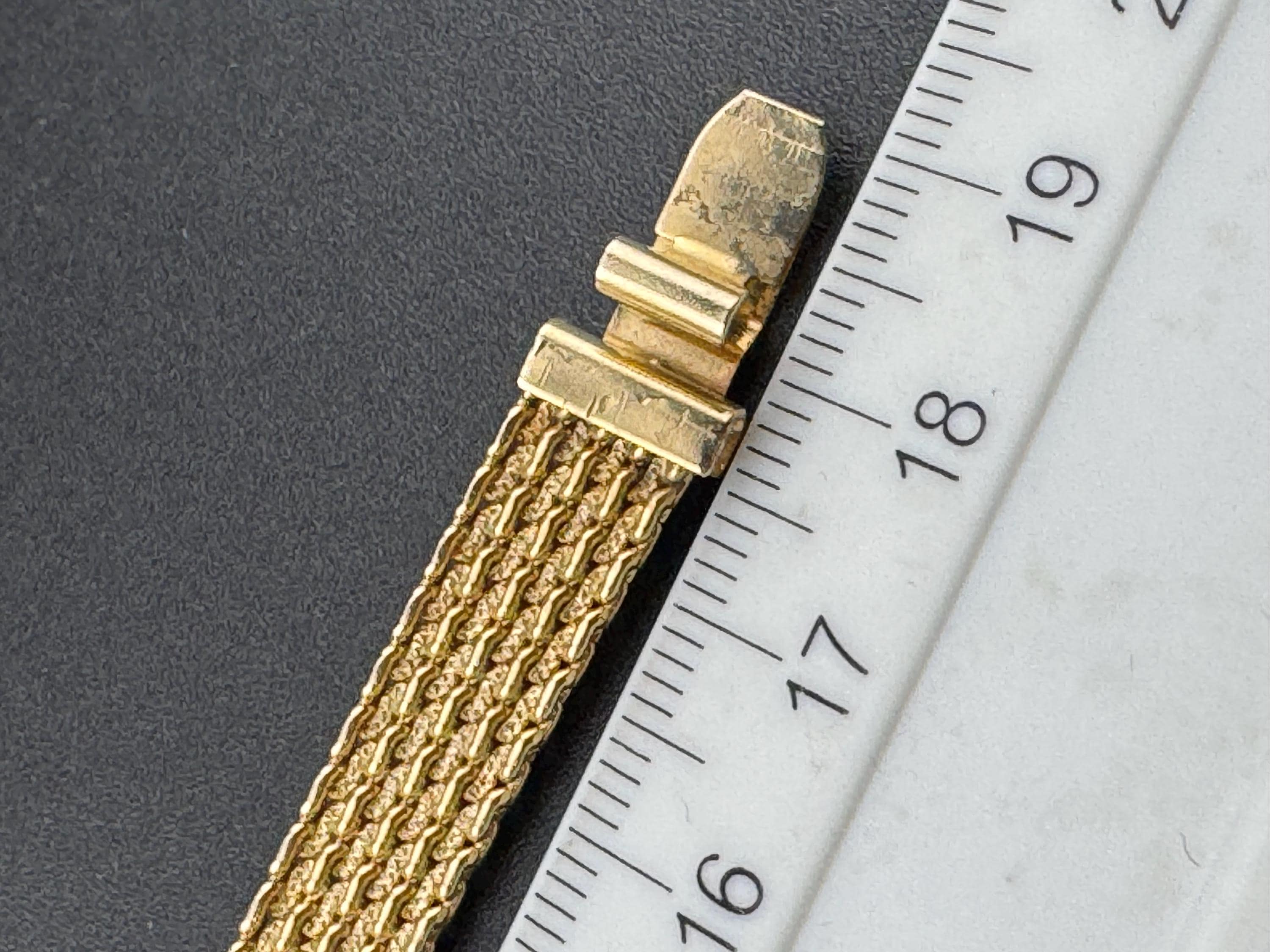True Vintage pristine champagne tone gold plated wide mesh flat link bangle bracelet 18.5 x 8mm old shop stock