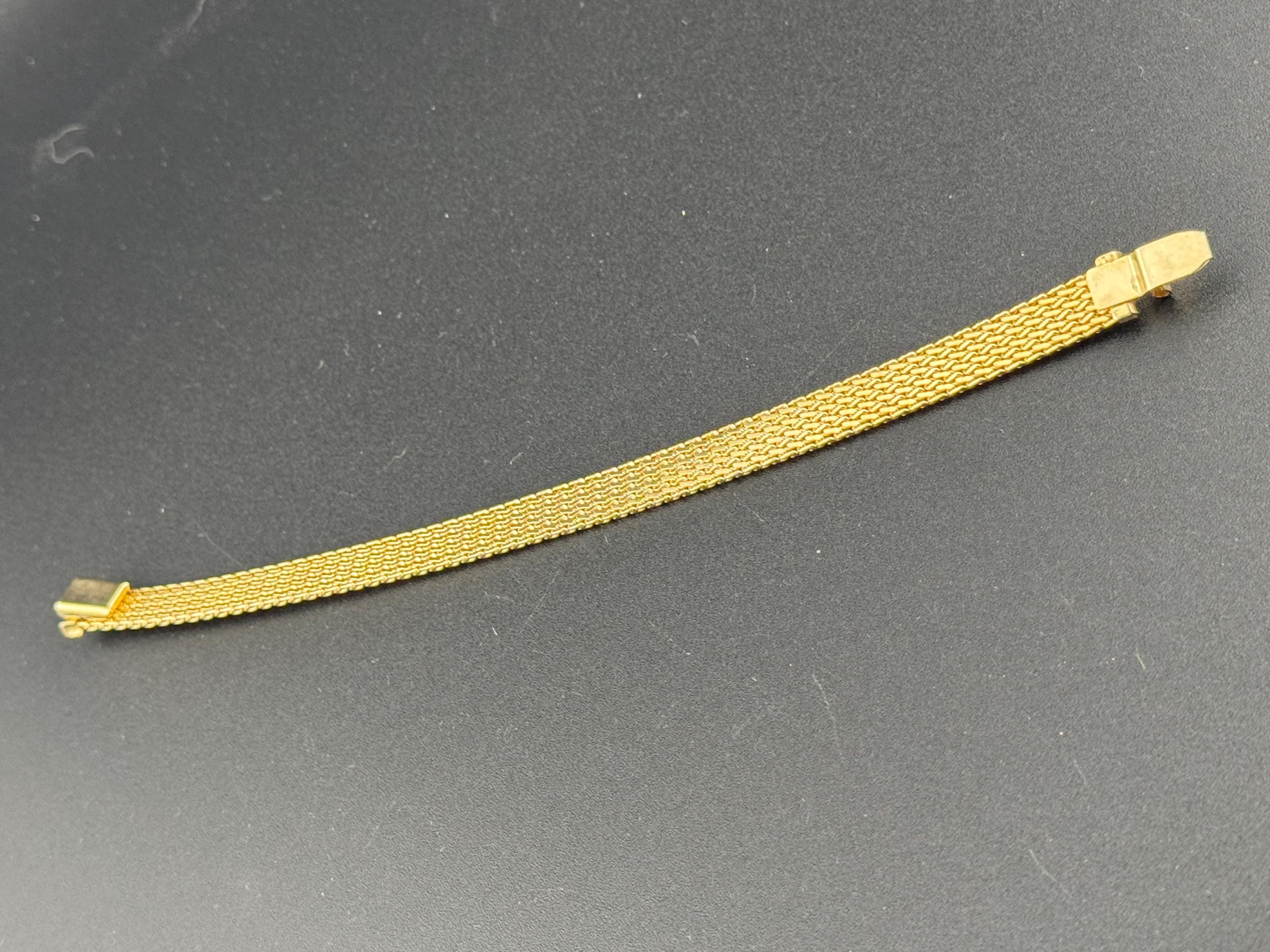 True Vintage pristine champagne tone gold plated wide mesh flat link bangle bracelet 18.5 x 8mm old shop stock