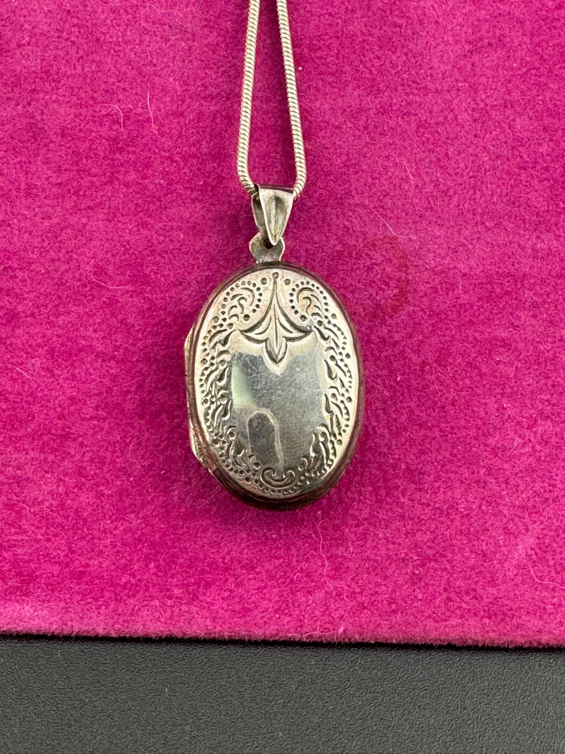 Vintage 925 Sterling Silver Photo Locket Necklace: Engraved Keepsake