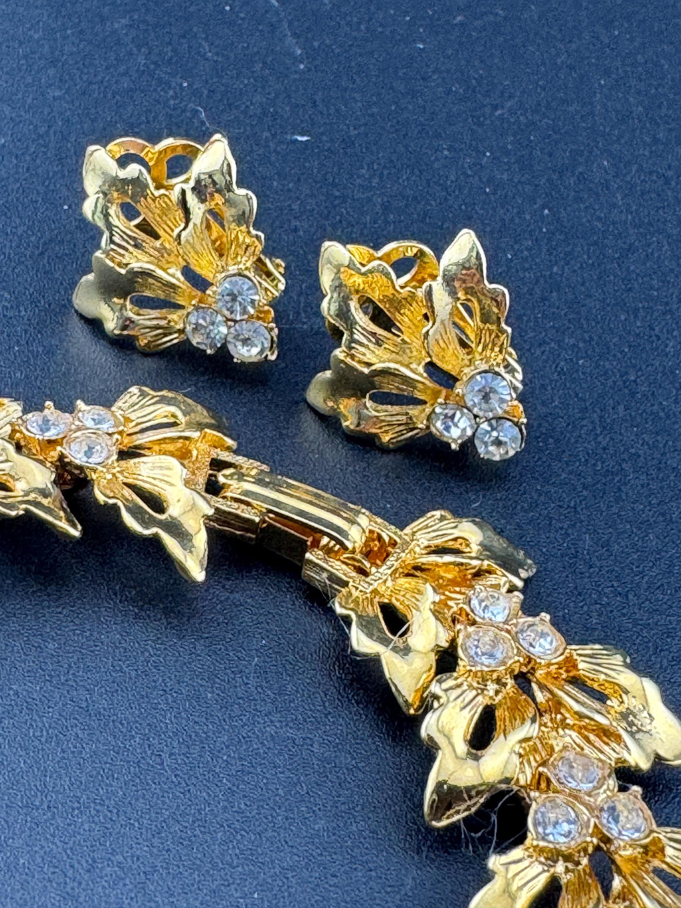 Vintage gold plated clear diamanté rhinestone wide leaf panel bracelet and clip on earrings matching set