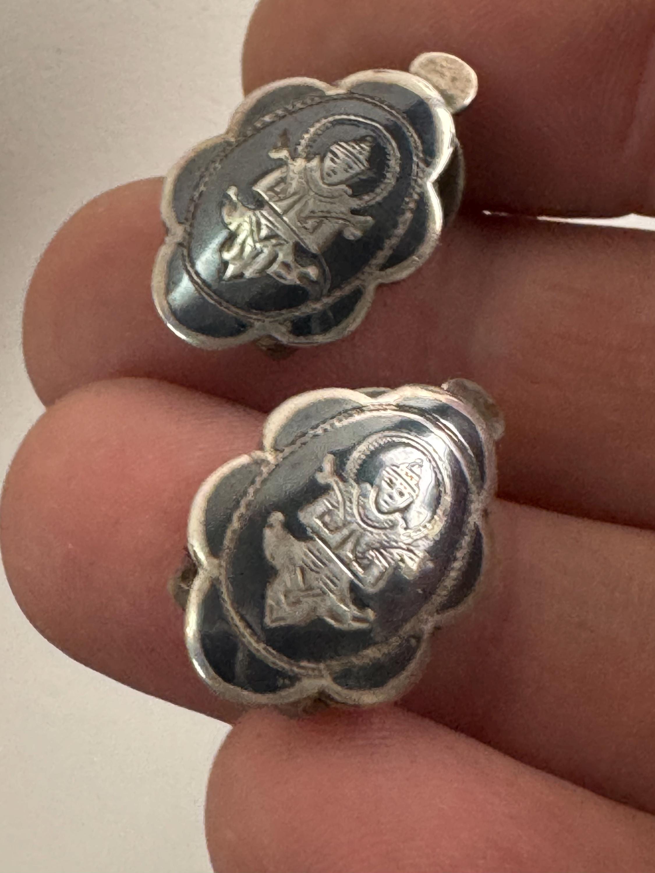 Siam silver niello design Vintage 925 small black enamel sterling silver traditional icon clip on earrings 1.75cm