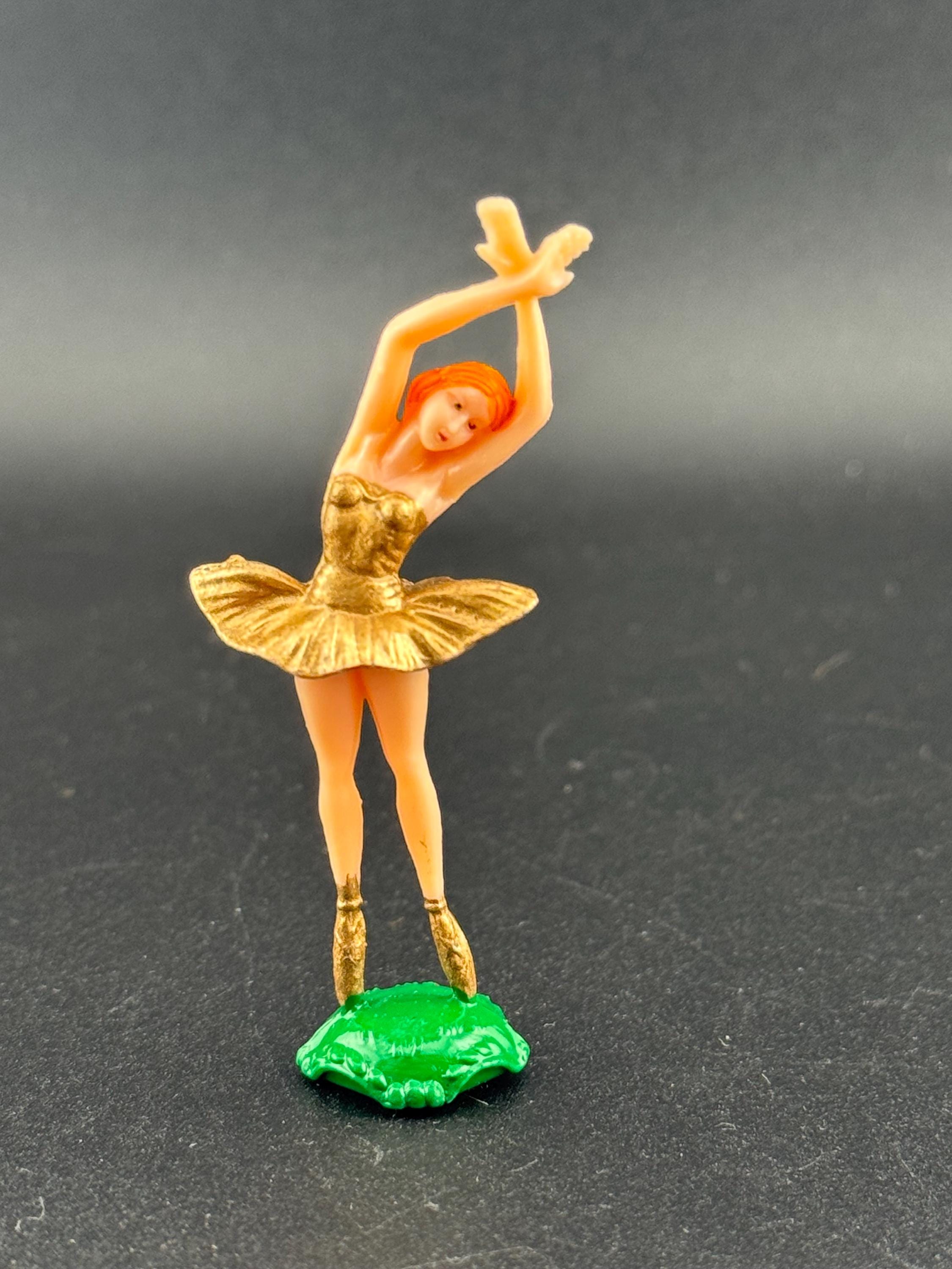 Vintage ballerina gold dress plastic Cake topper decoration old ballet dancer