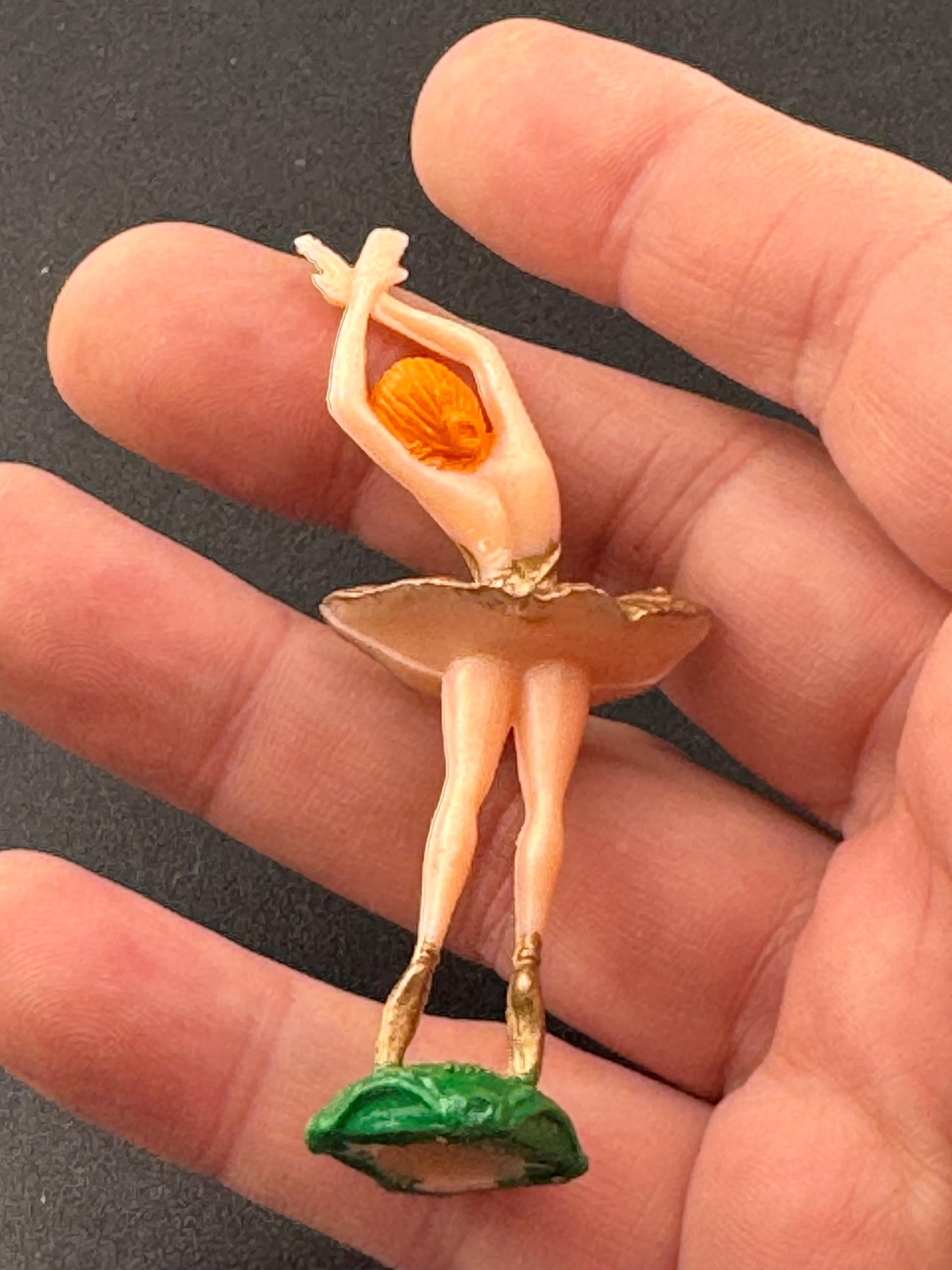 Vintage ballerina gold dress plastic Cake topper decoration old ballet dancer