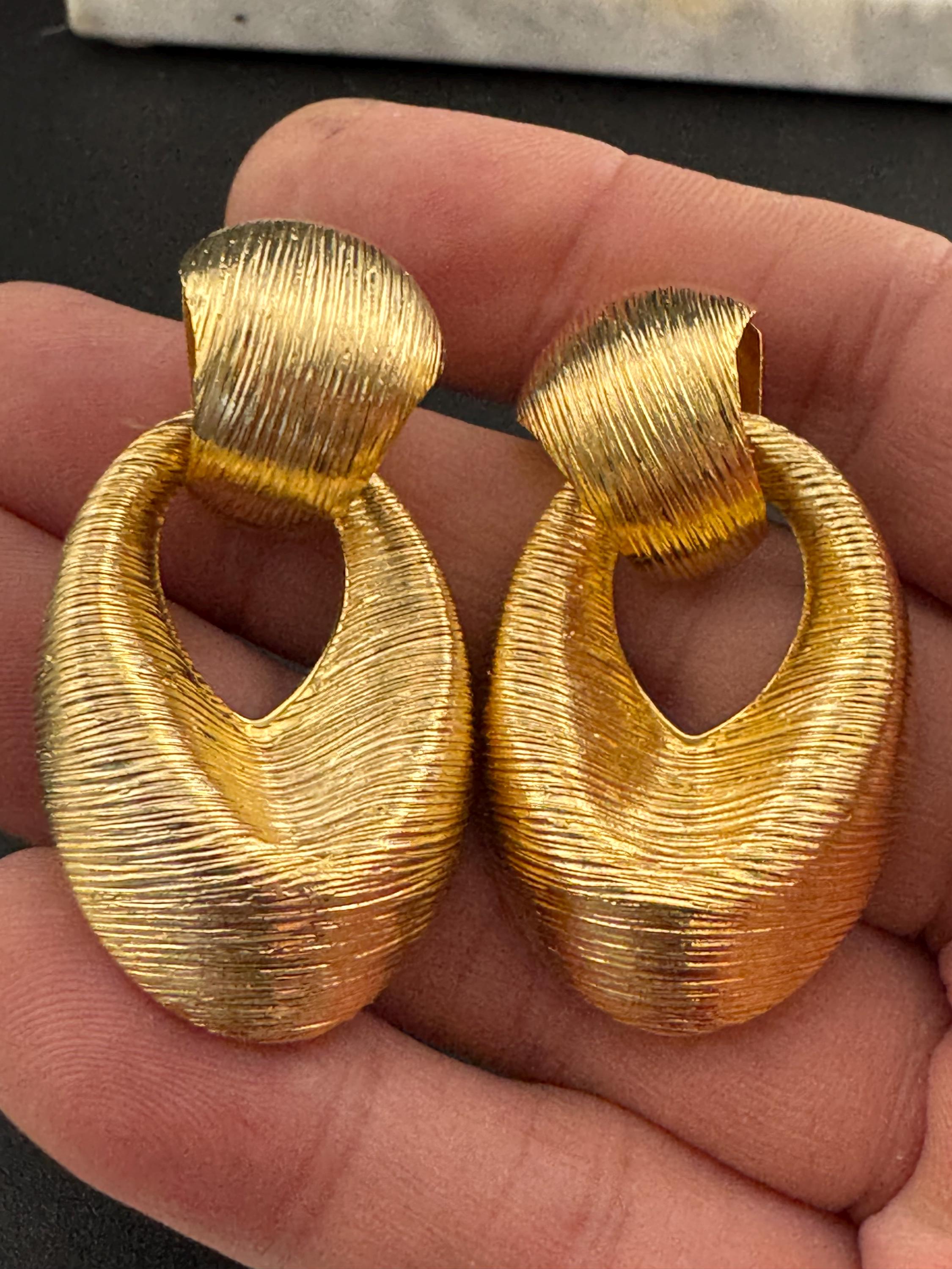 Pierced gold door knocker earrings, vintage 1980s