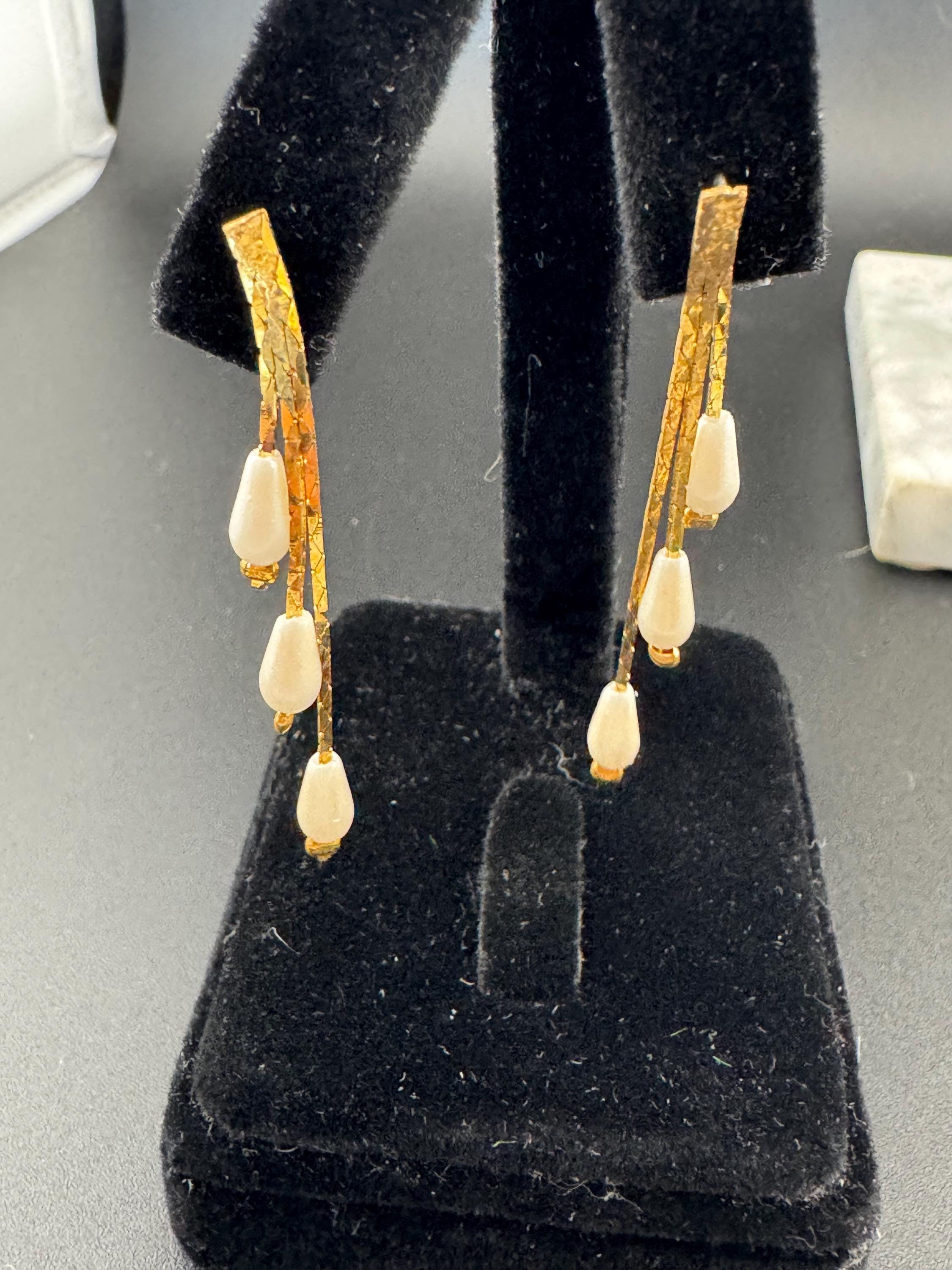 Vintage Pearl chain drop Earrings: 1970s, Gold Plated