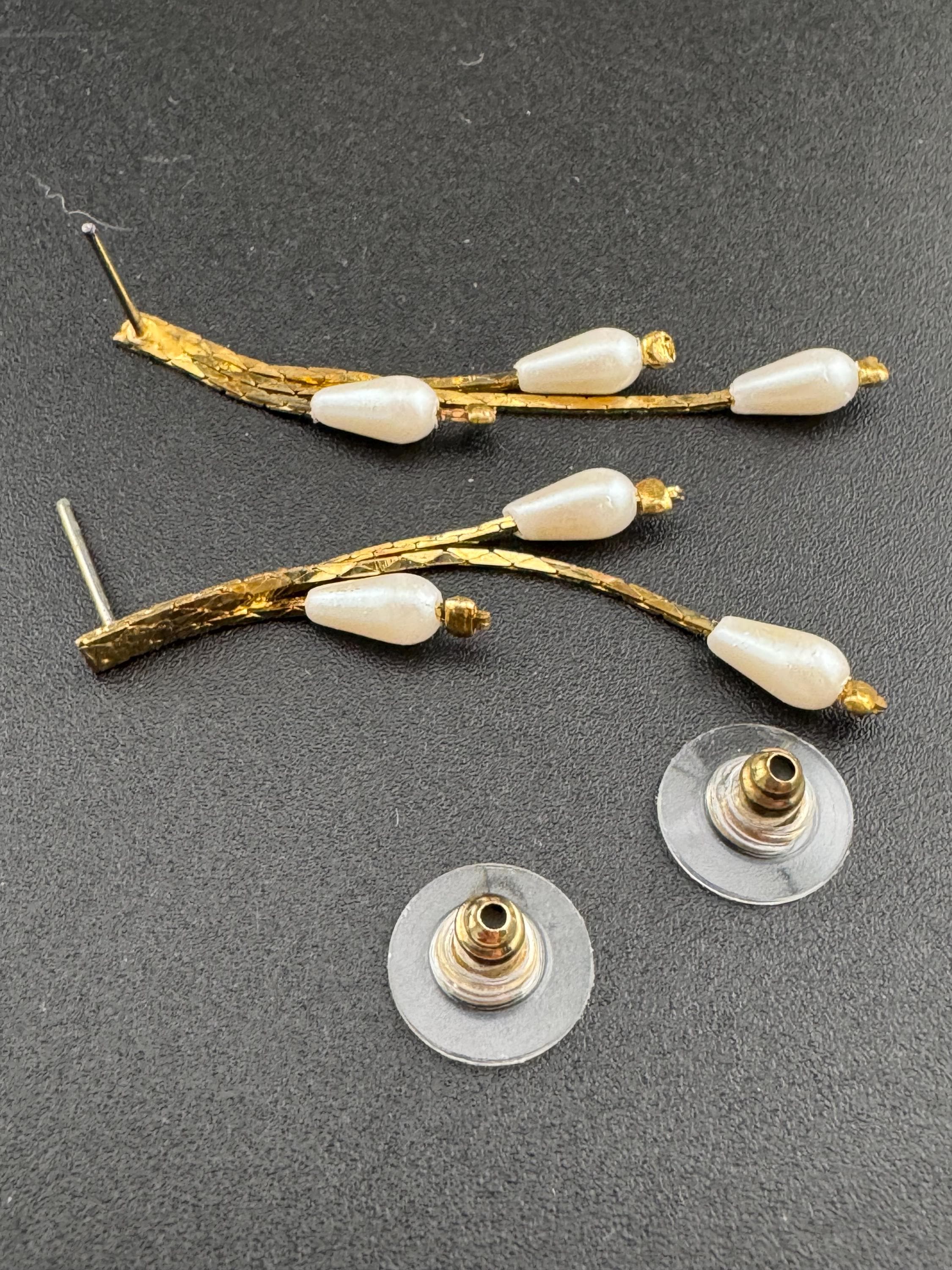 Vintage Pearl chain drop Earrings: 1970s, Gold Plated