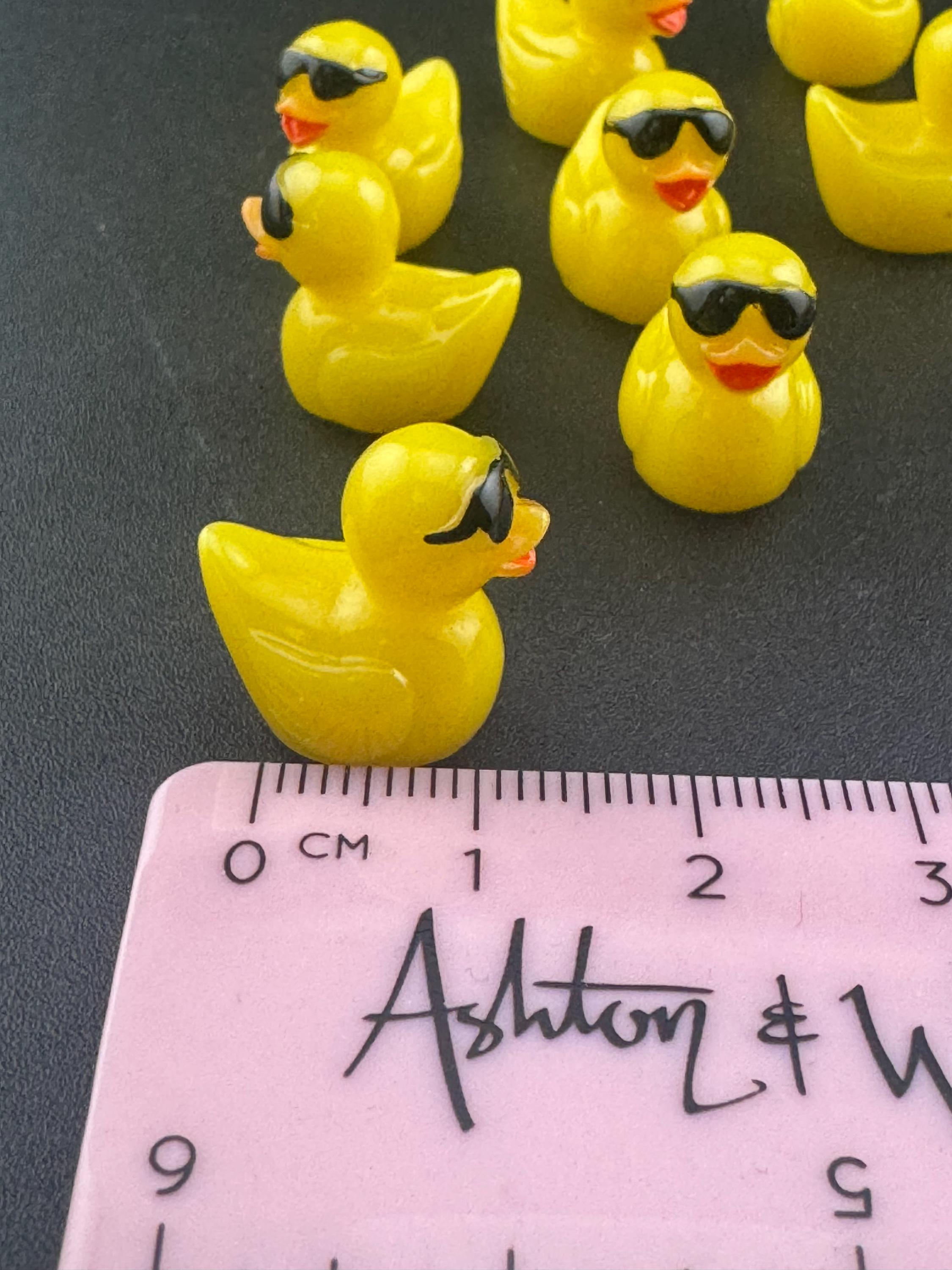 5 x miniature ducks cake toppers fairy garden farmyard dollshouse decorations