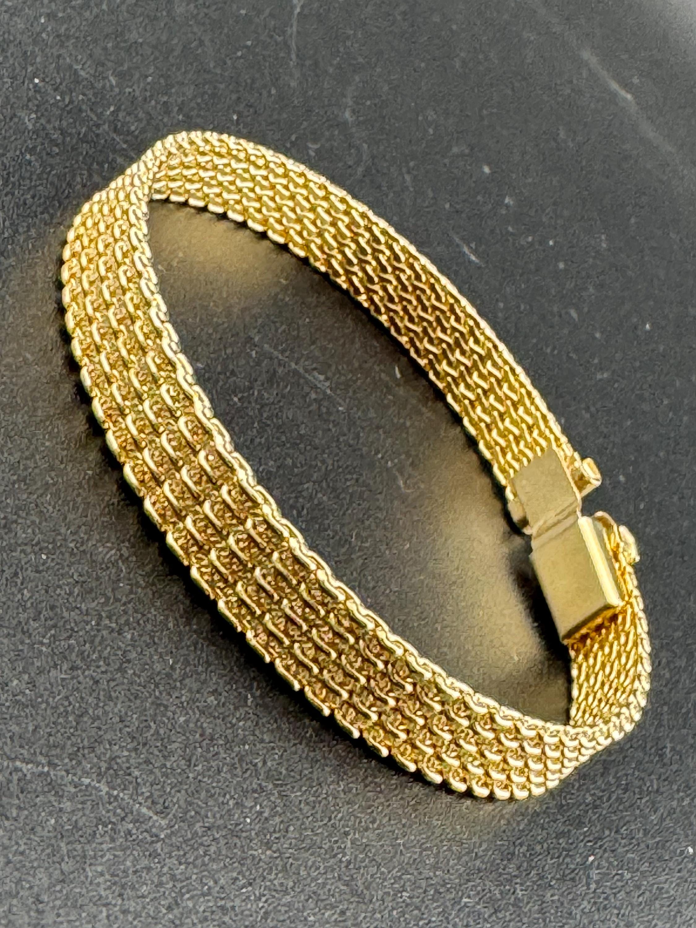 True Vintage pristine champagne tone gold plated wide mesh flat link bangle bracelet 18.5 x 8mm old shop stock